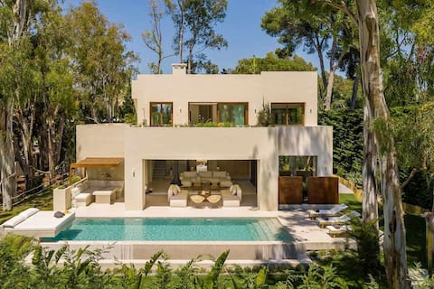 Villa Copal-Luxury beach villa Marbella (new)