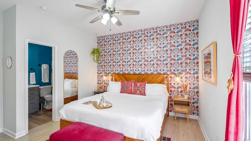 New Cowboy Pool! 6BR by FQ | EV Charger | Parking gallery image 5