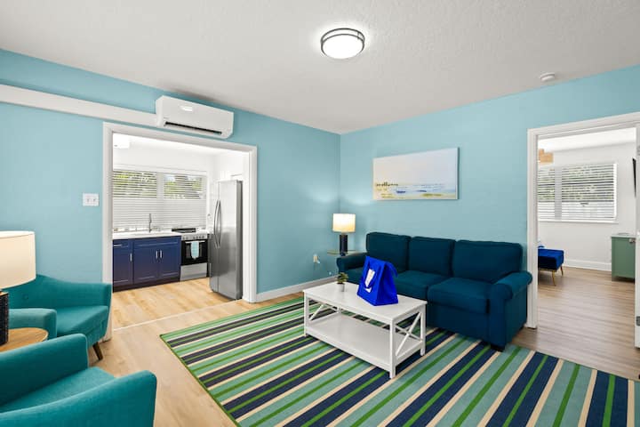 Dolphin Villa | Pool | Steps To Siesta Key Village - Siesta Key, FL