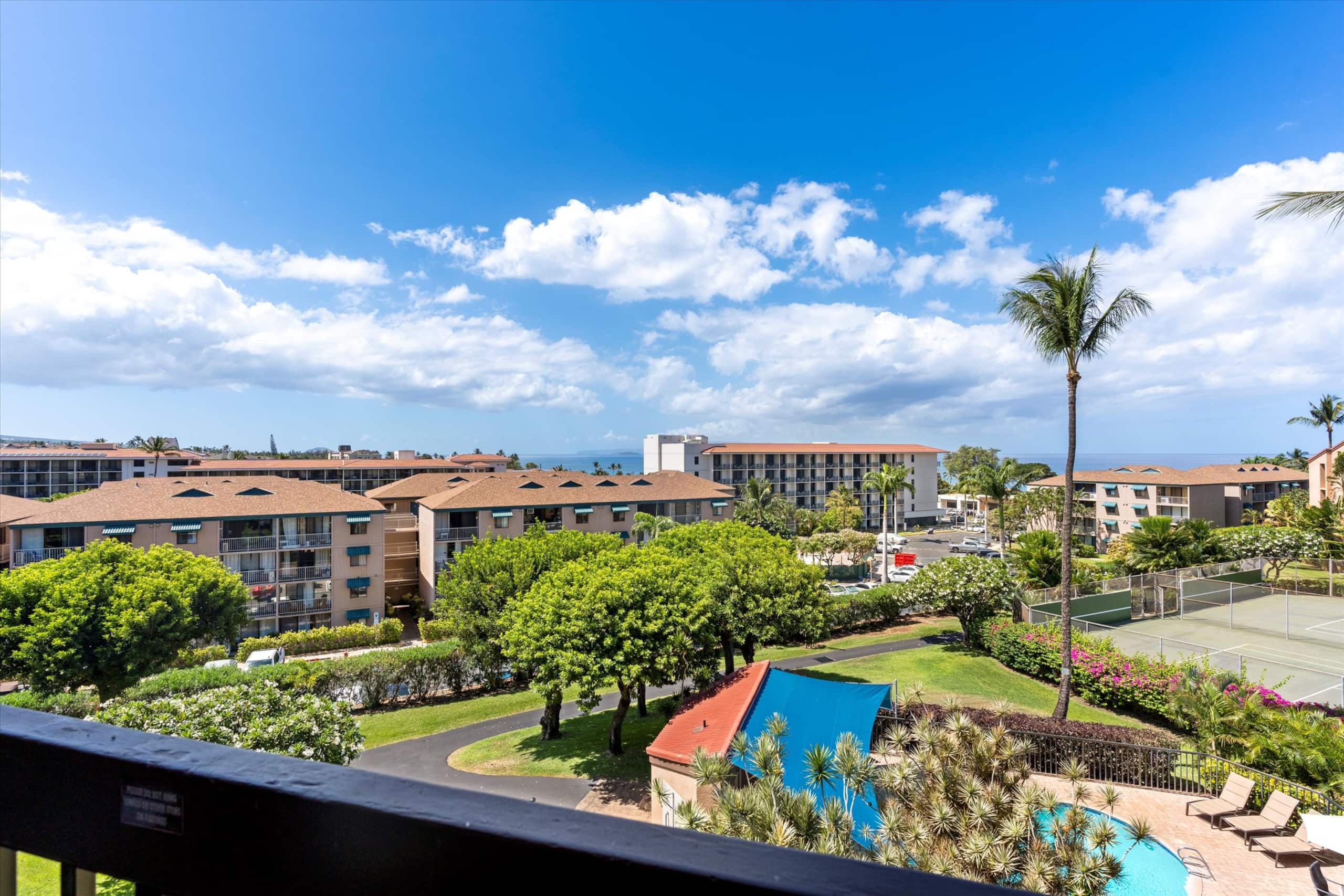 Condo in Kihei · ★4.49 · 2 bedrooms · 4 beds · 2 baths - Image 11