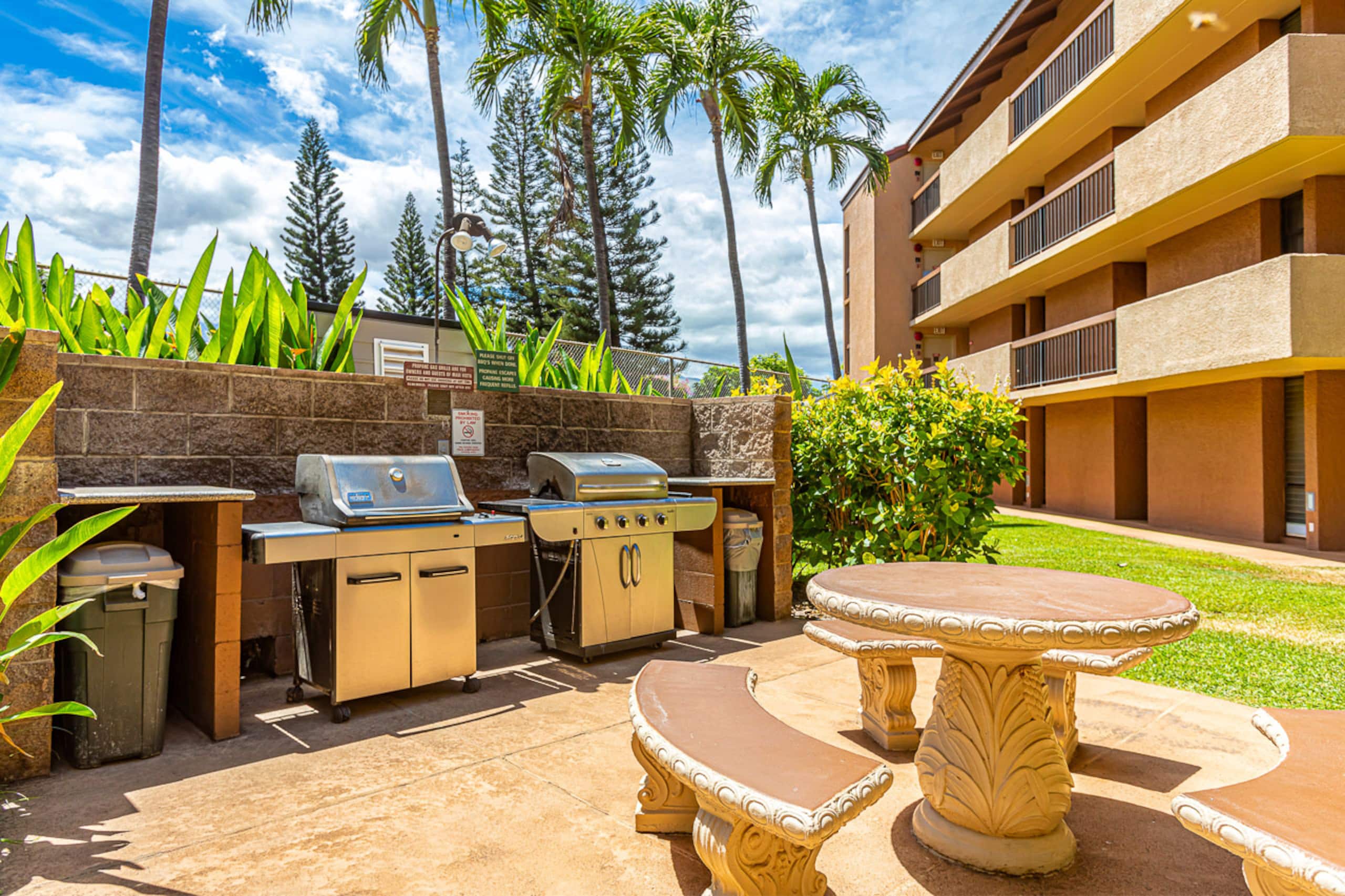 Condo in Kihei · ★4.49 · 2 bedrooms · 4 beds · 2 baths - Image 40