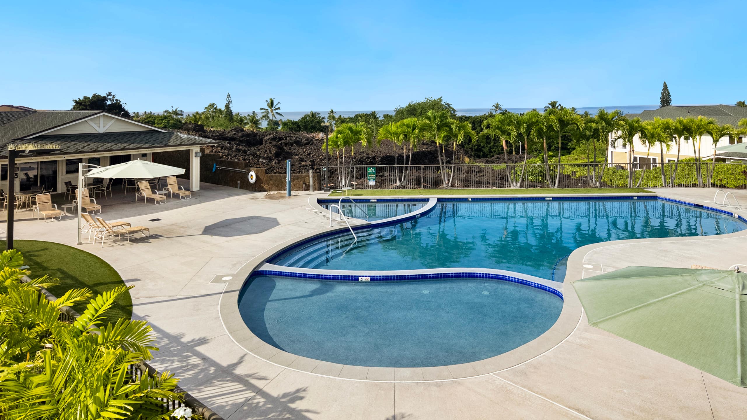 Condo in Kailua-Kona · ★5.0 · 2 bedrooms · 4 beds · 2.5 private baths - Image 27