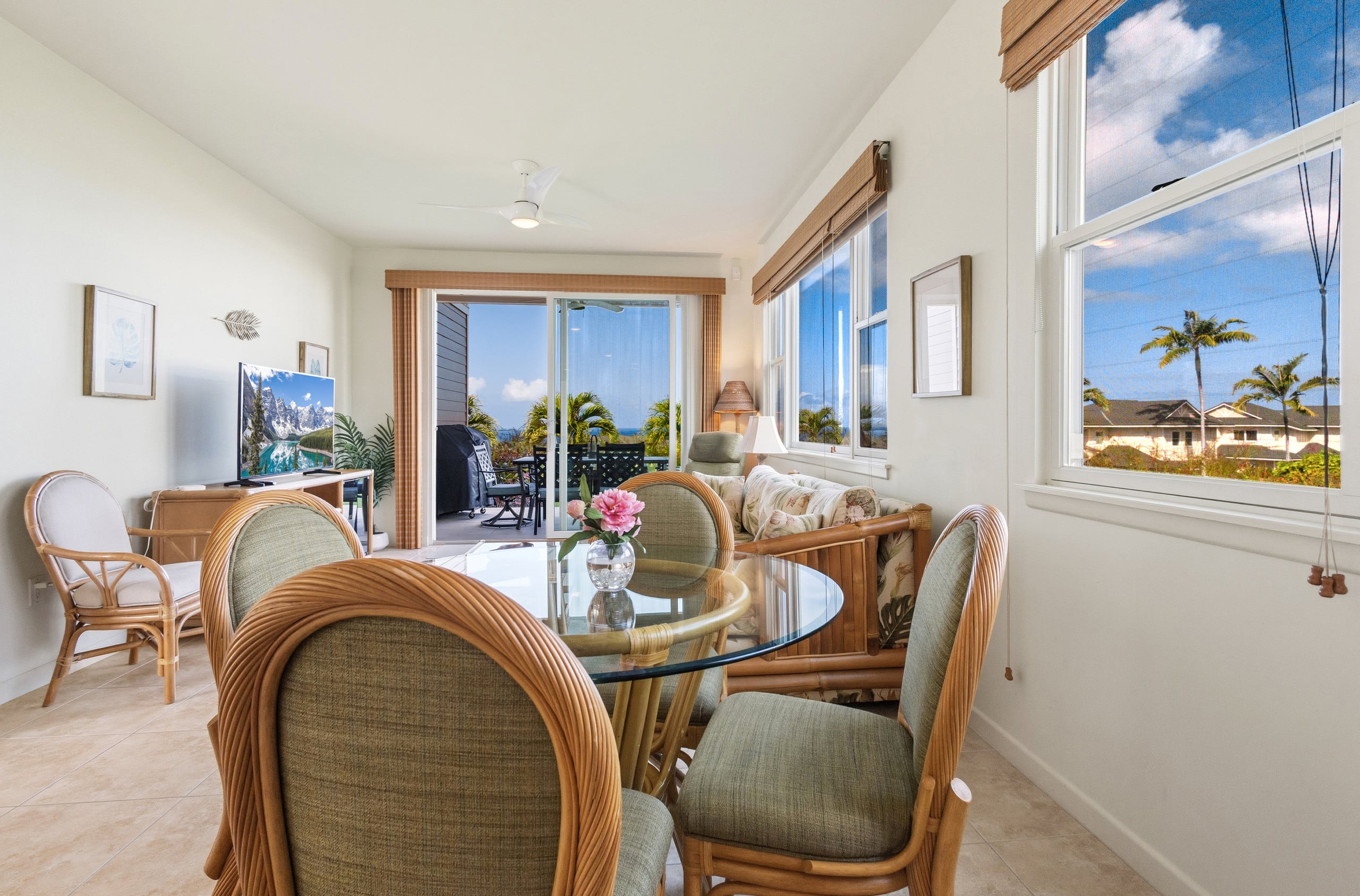 Condo in Kailua-Kona · ★5.0 · 2 bedrooms · 4 beds · 2.5 private baths - Image 7
