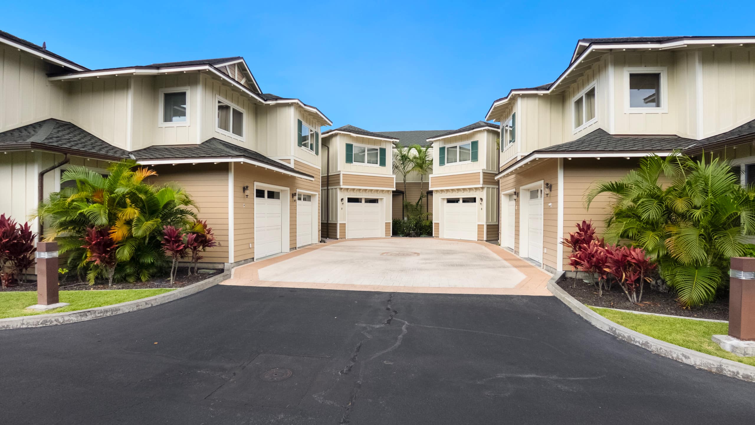 Condo in Kailua-Kona · ★5.0 · 2 bedrooms · 4 beds · 2.5 private baths - Image 29