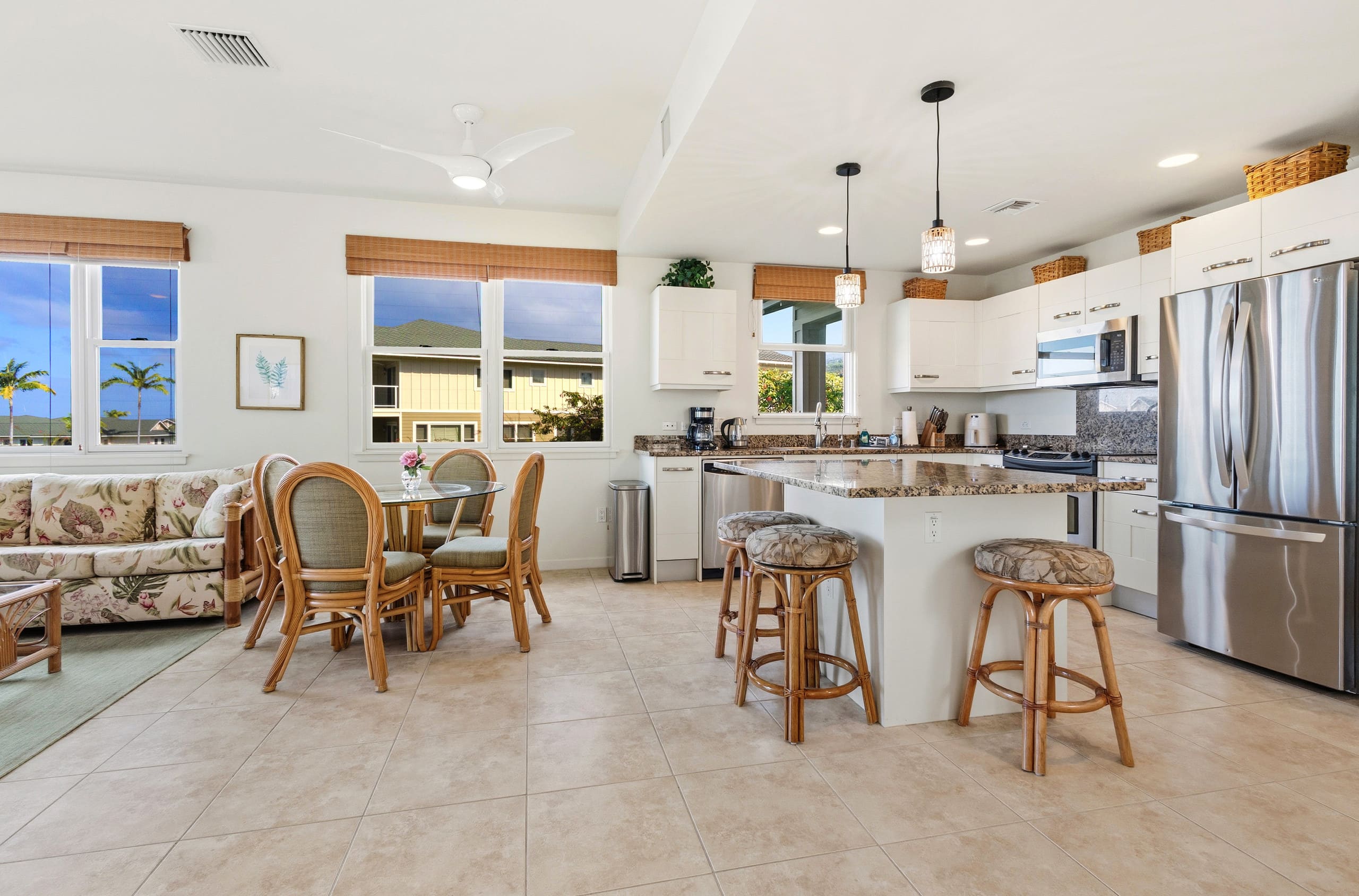 Condo in Kailua-Kona · ★5.0 · 2 bedrooms · 4 beds · 2.5 private baths - Image 4
