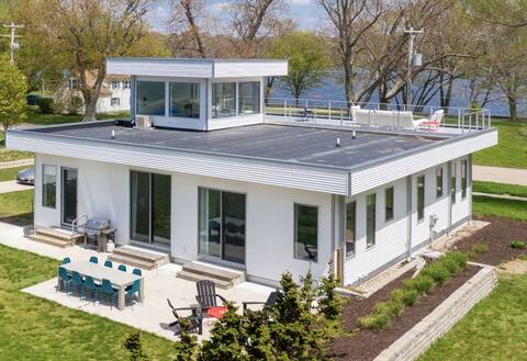 Douglas Modern Villa - Steps to downtown!