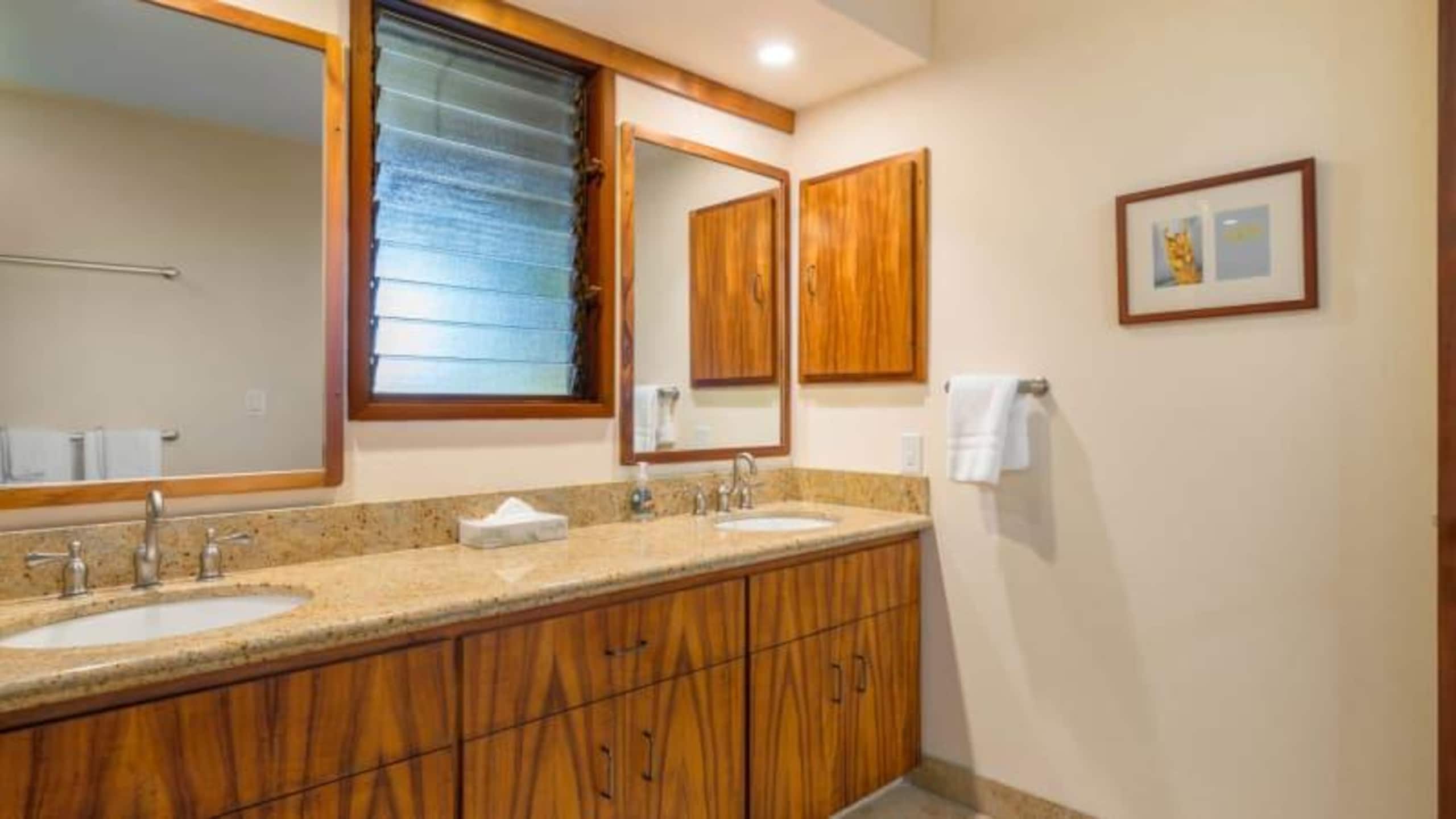 Condo in KAILUA-KONA · ★4.74 · 2 bedrooms · 2 baths - Image 17