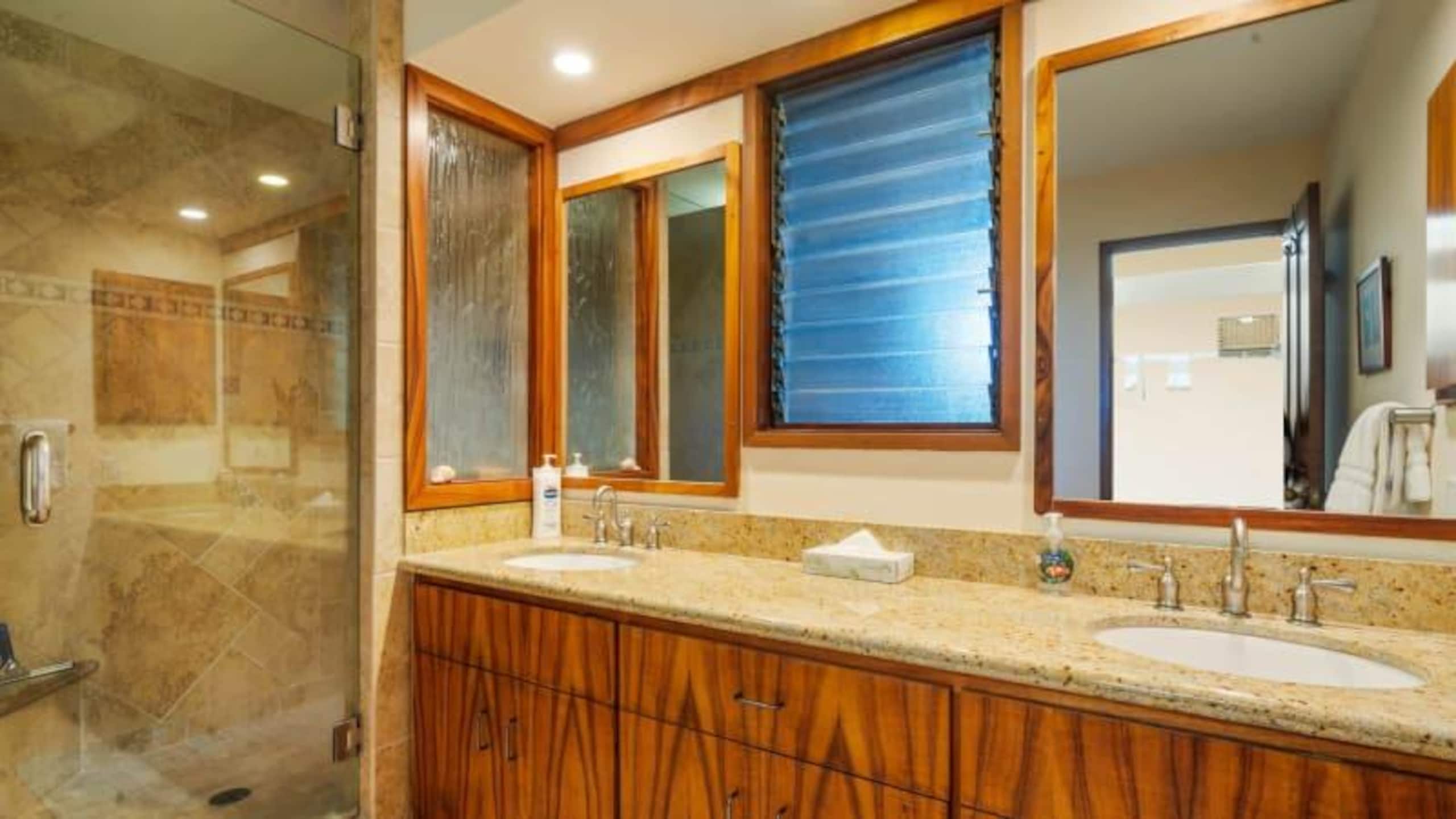 Condo in KAILUA-KONA · ★4.74 · 2 bedrooms · 2 baths - Image 18