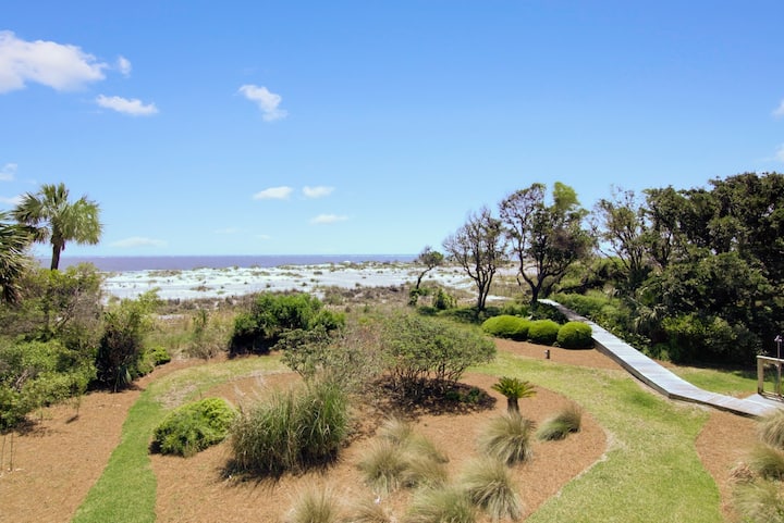 121 D Shipwatch By Avantstay | Oceanfront View - Mount Pleasant, SC