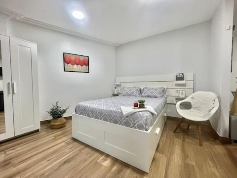 Top Airbnb: Downtown apartment near the beach in Bueu