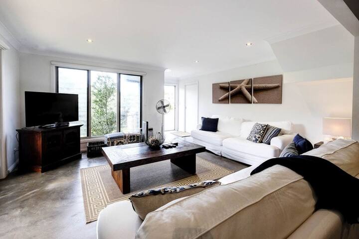 Anglers Cove gallery image 3