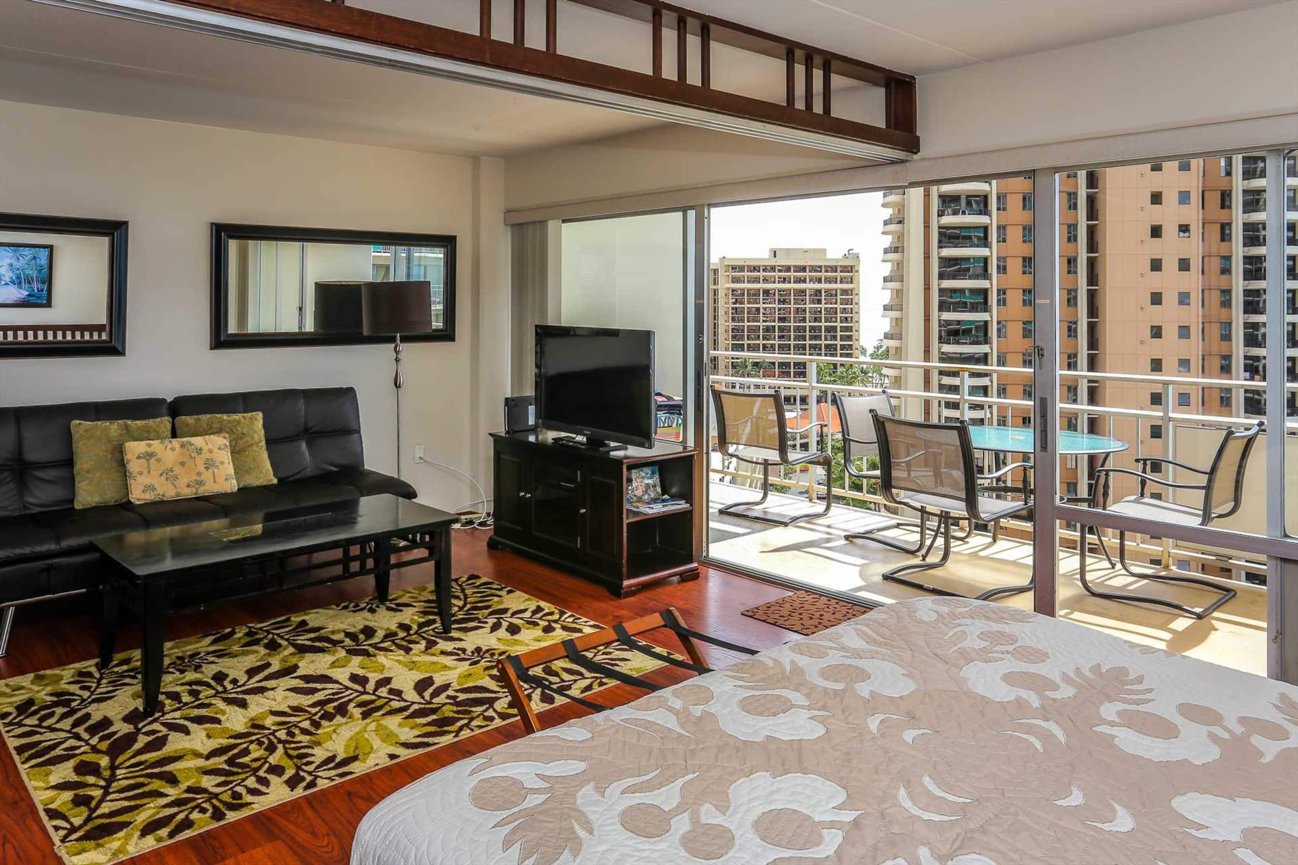 Condo in Waikiki · ★4.54 · 1 bedroom · 2 beds · 1 private bath - Image 13