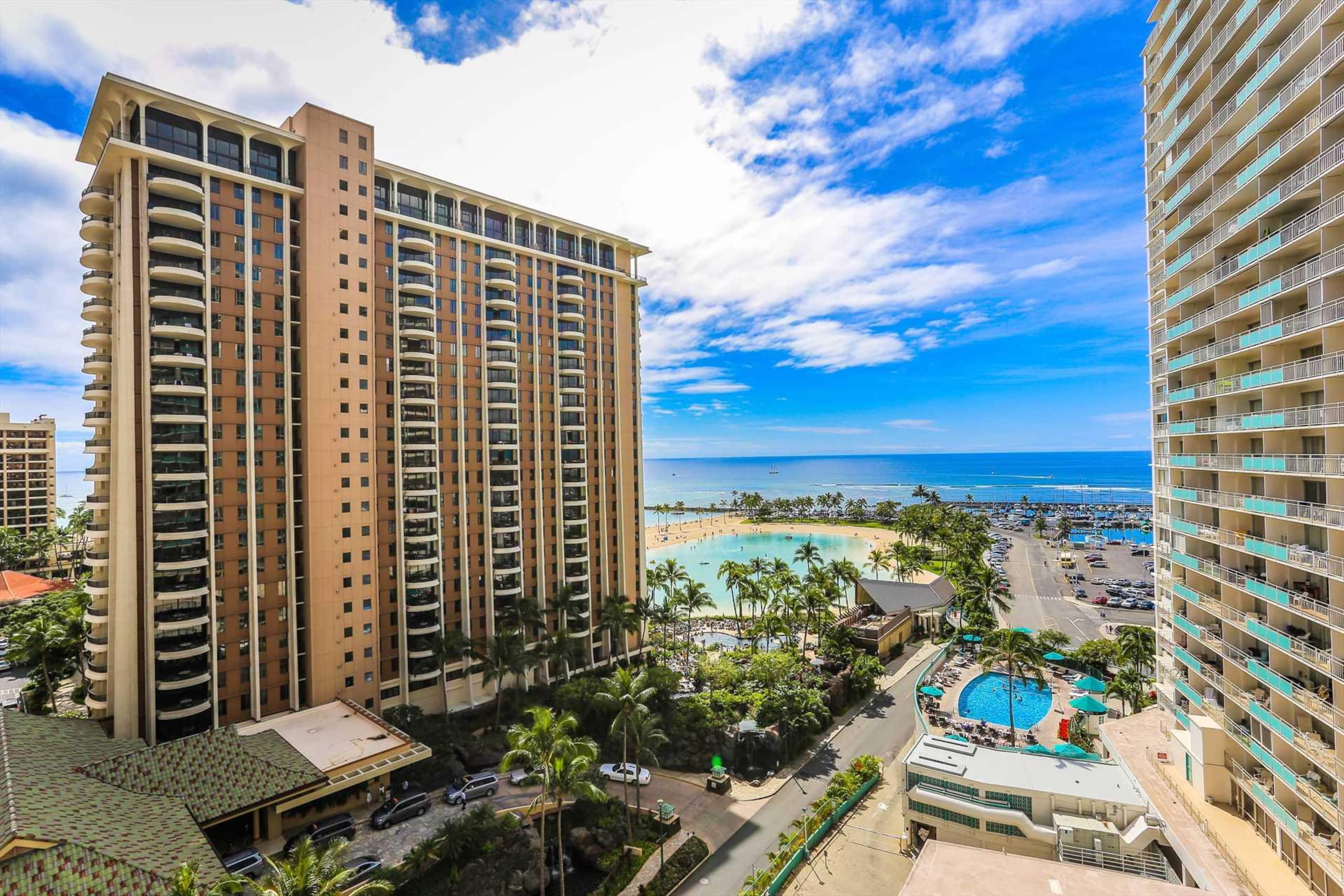 Condo in Waikiki · ★4.54 · 1 bedroom · 2 beds · 1 private bath - Image 6