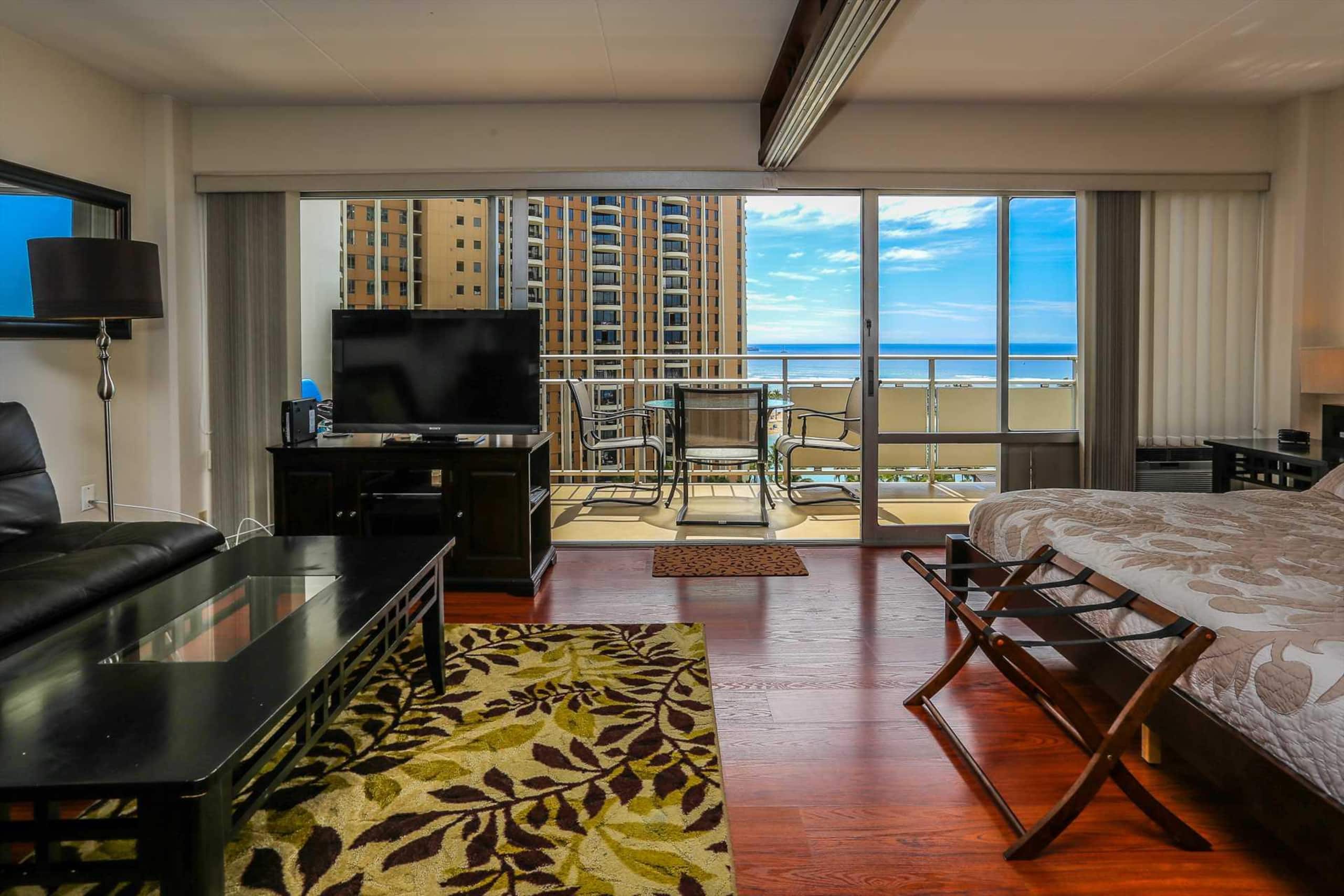 Condo in Waikiki · ★4.54 · 1 bedroom · 2 beds · 1 private bath - Image 12