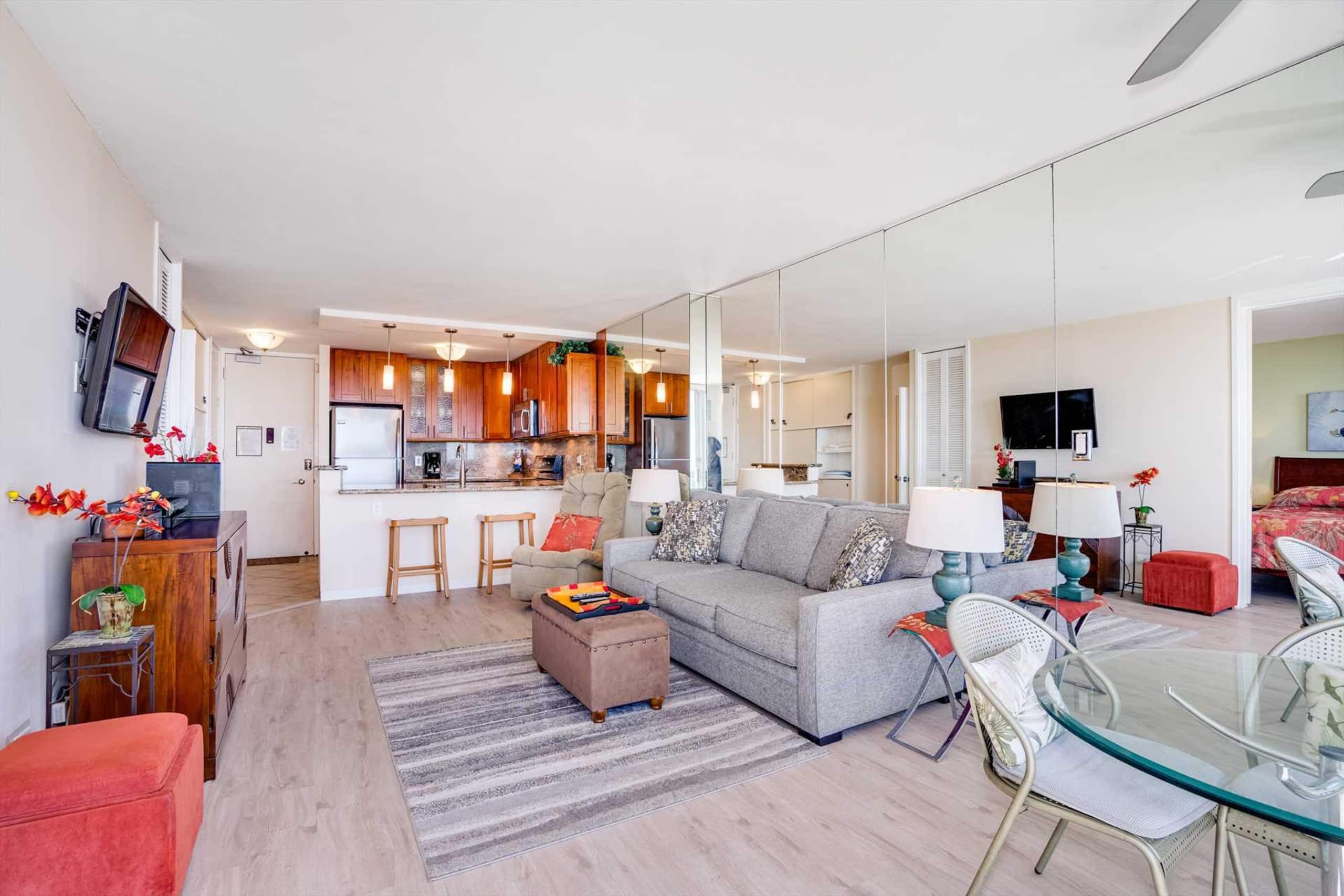 Condo in Waikiki · ★4.63 · 1 bedroom · 2 beds · 1 private bath - Image 13