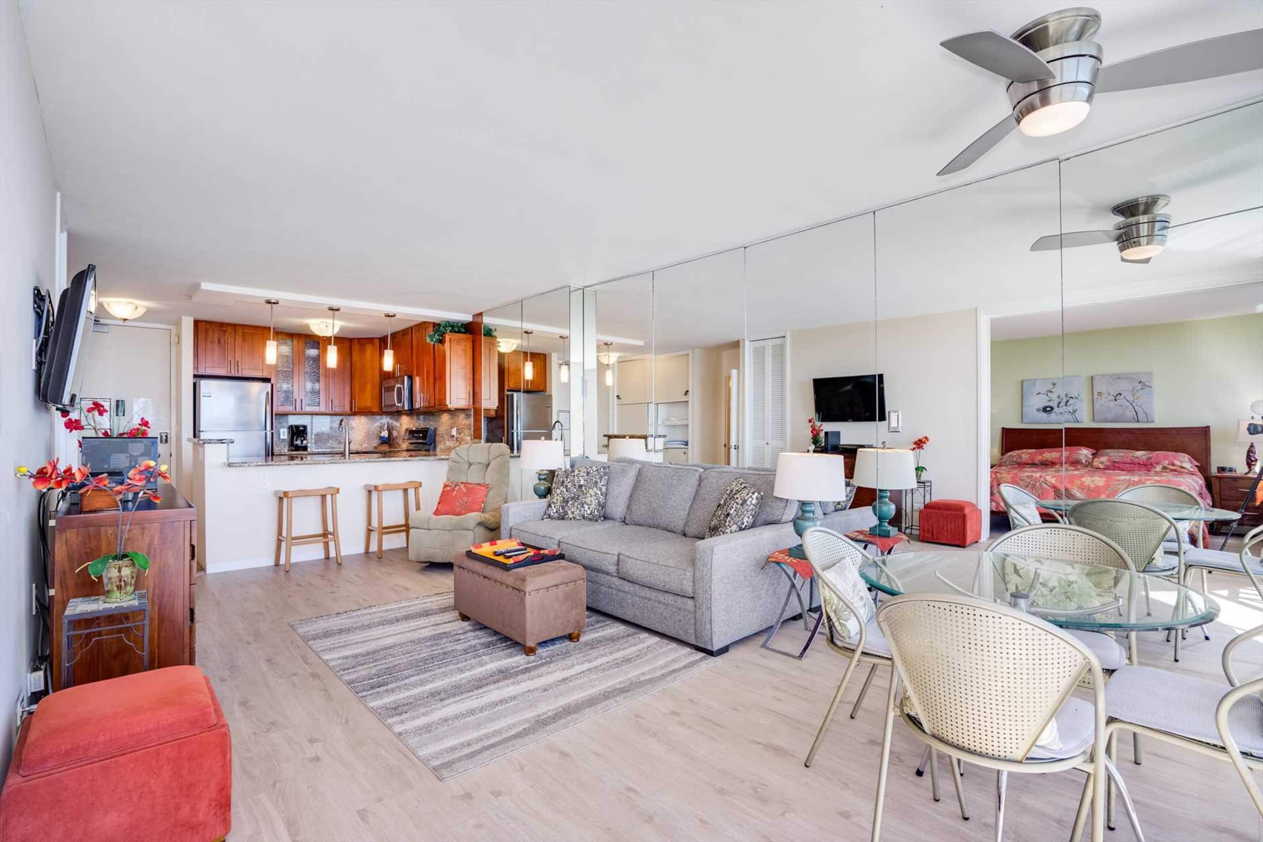 Condo in Waikiki · ★4.63 · 1 bedroom · 2 beds · 1 private bath - Image 12
