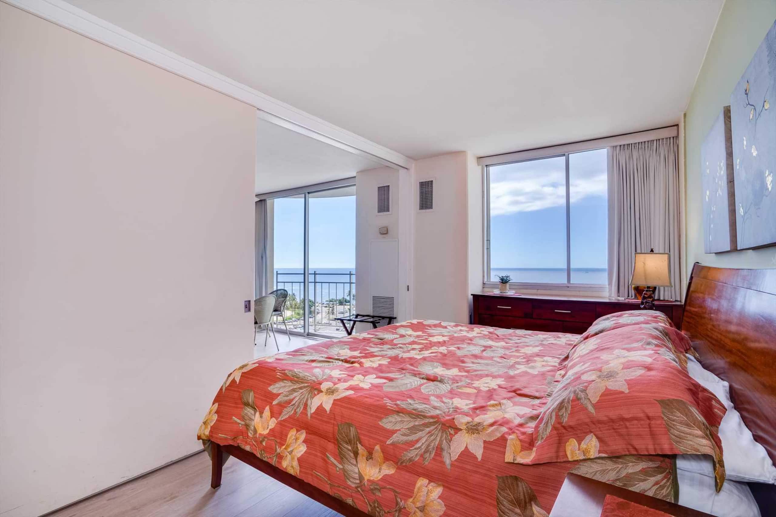 Condo in Waikiki · ★4.63 · 1 bedroom · 2 beds · 1 private bath - Image 21