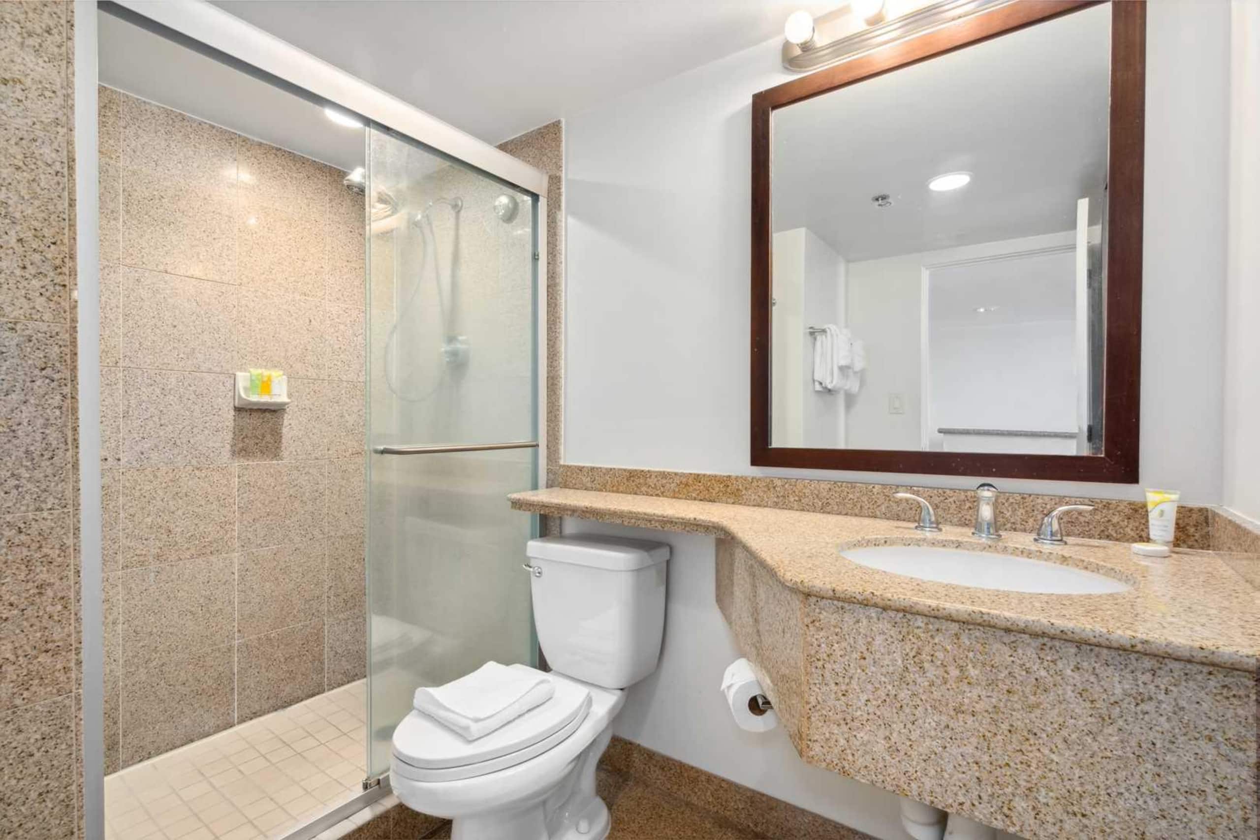 Condo in Waikiki · ★4.83 · 1 bedroom · 2 beds · 1 private bath - Image 23