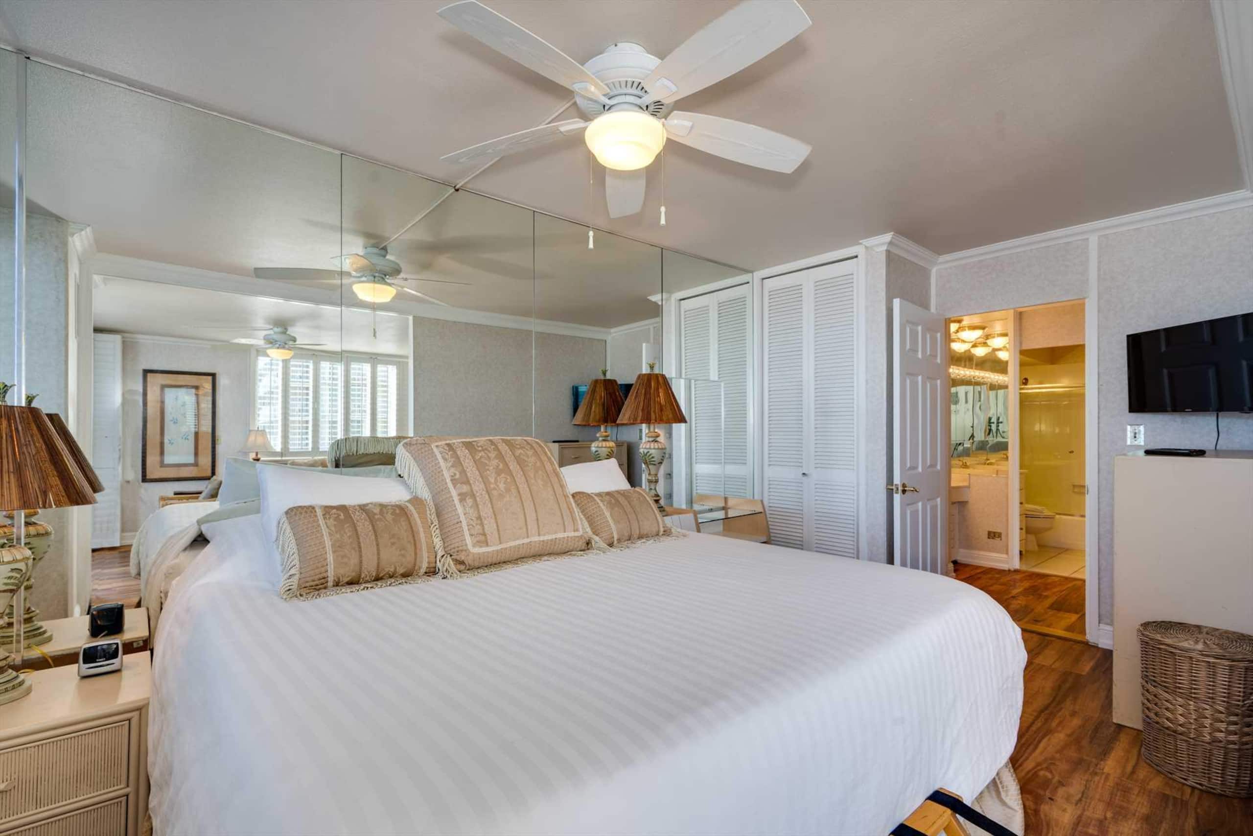 Condo in Honolulu · ★4.58 · 1 bedroom · 2 beds · 1 private bath - Image 18