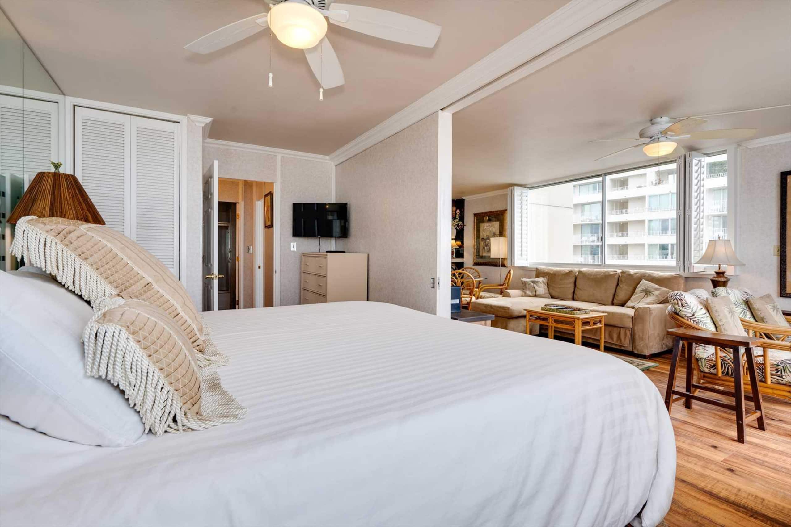 Condo in Honolulu · ★4.58 · 1 bedroom · 2 beds · 1 private bath - Image 22