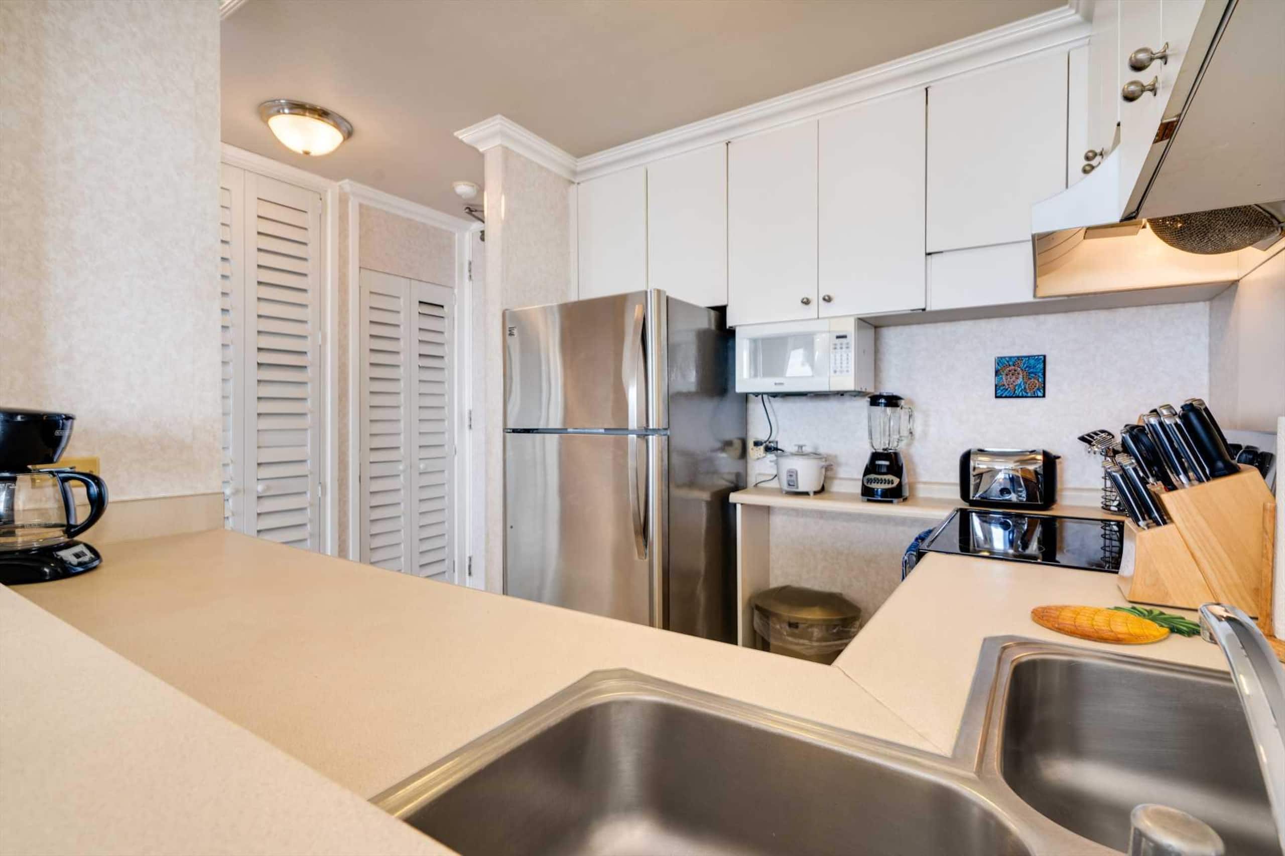 Condo in Honolulu · ★4.58 · 1 bedroom · 2 beds · 1 private bath - Image 27
