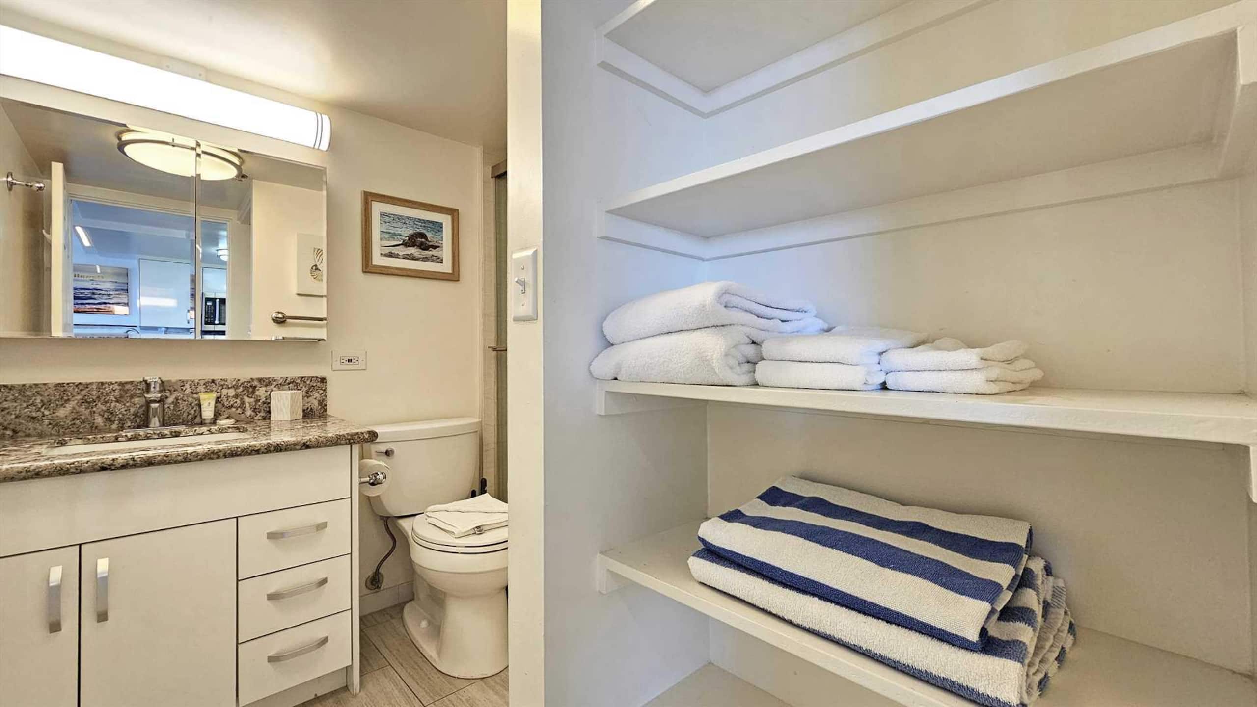 Condo in Waikiki · ★4.7 · 1 bedroom · 2 beds · 1 private bath - Image 4