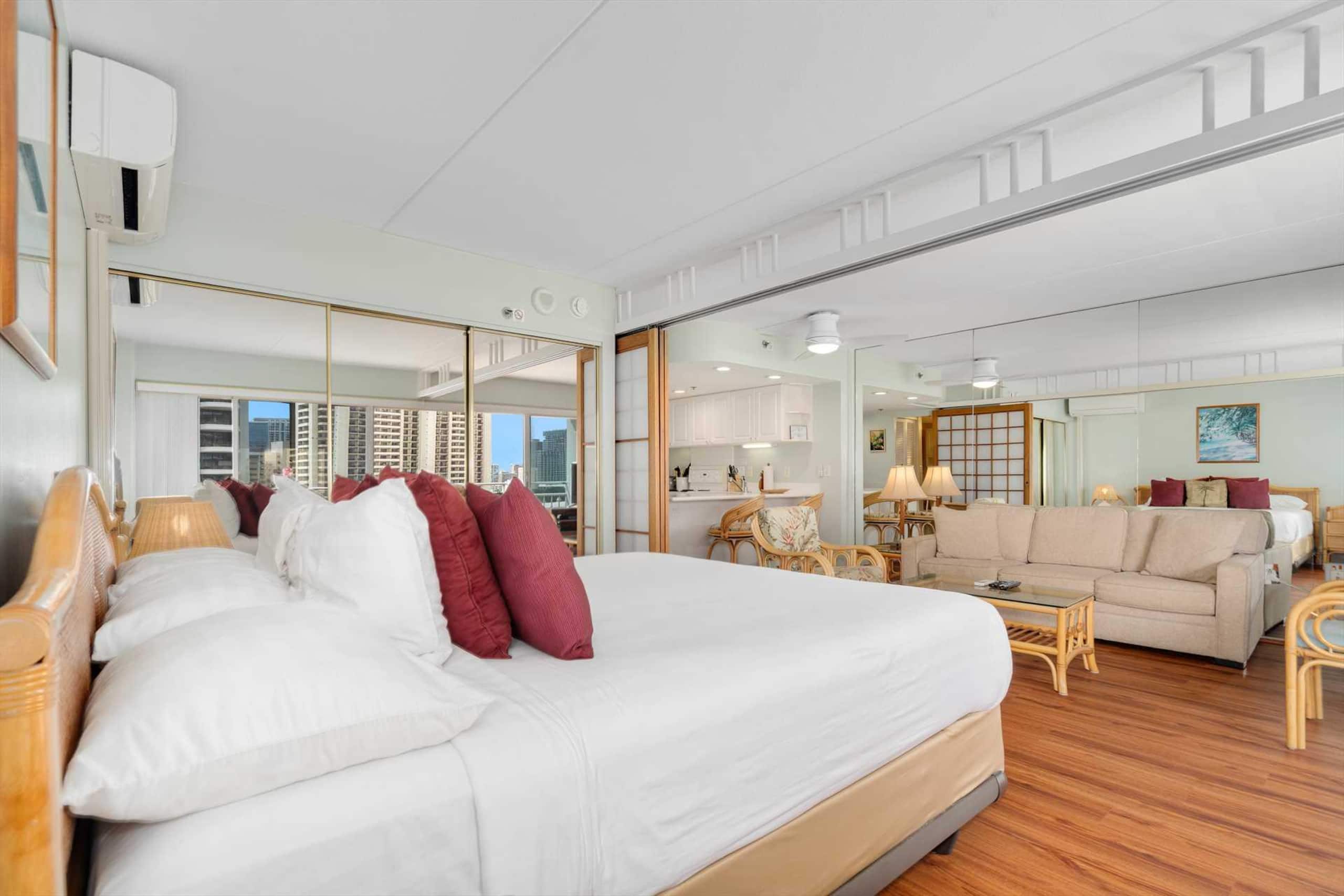 Condo in Waikiki · ★4.63 · 1 bedroom · 2 beds · 1 private bath - Image 10