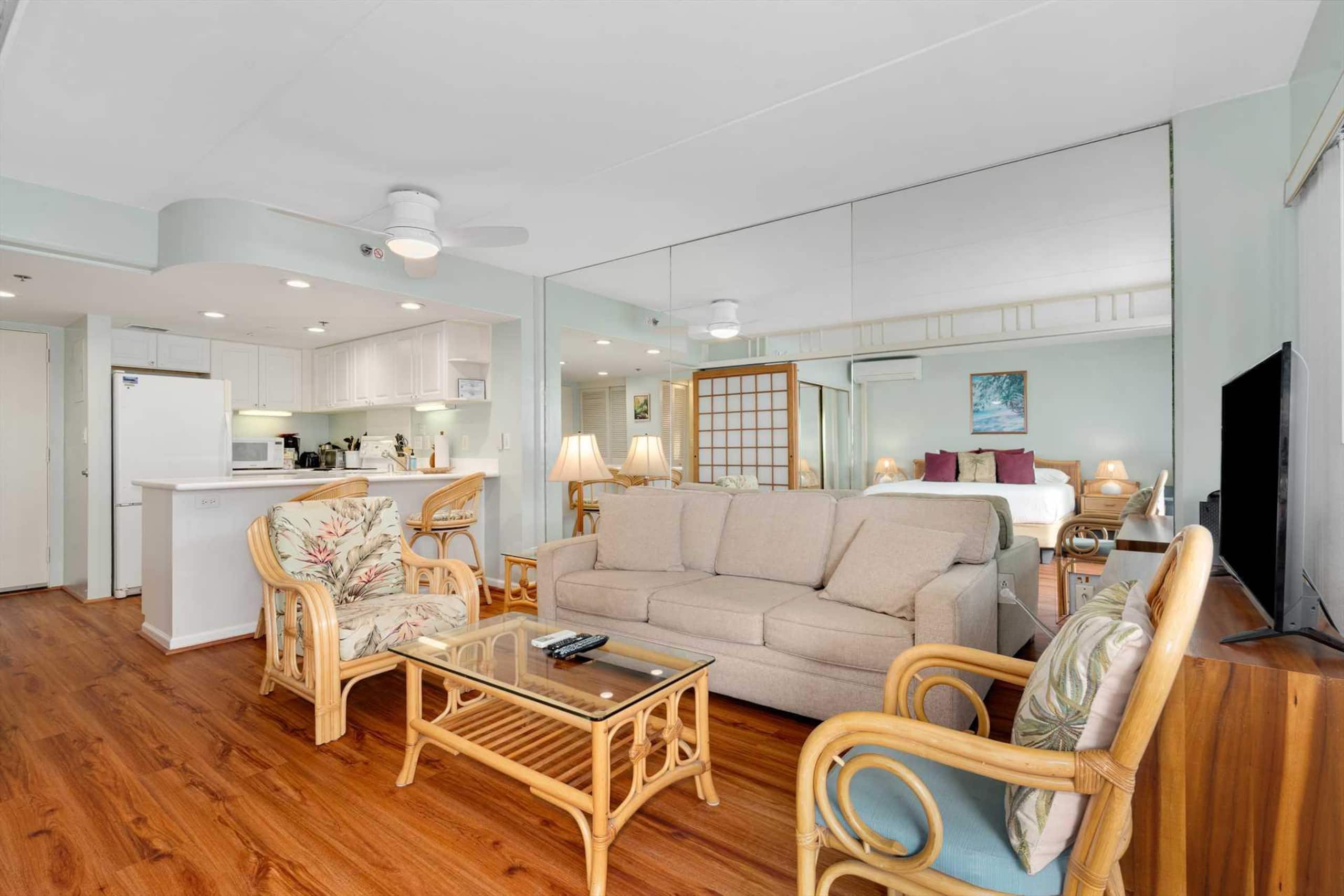 Condo in Waikiki · ★4.63 · 1 bedroom · 2 beds · 1 private bath - Image 15