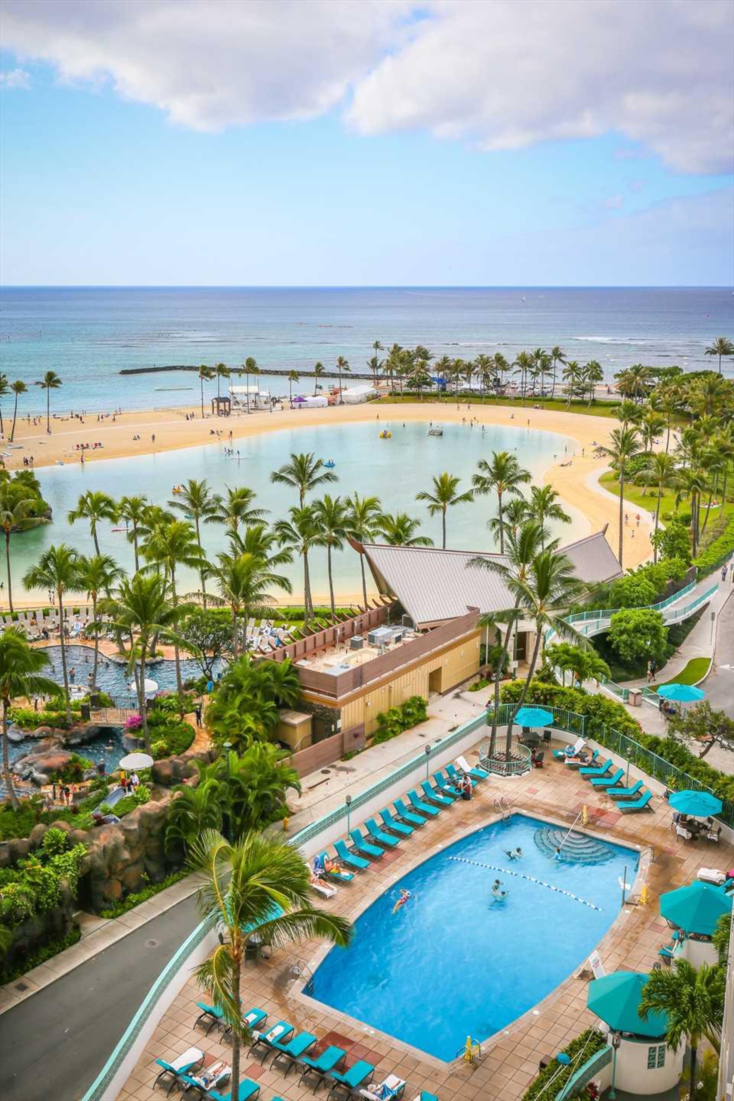 Condo in Waikiki · ★4.63 · 1 bedroom · 2 beds · 1 private bath - Image 11