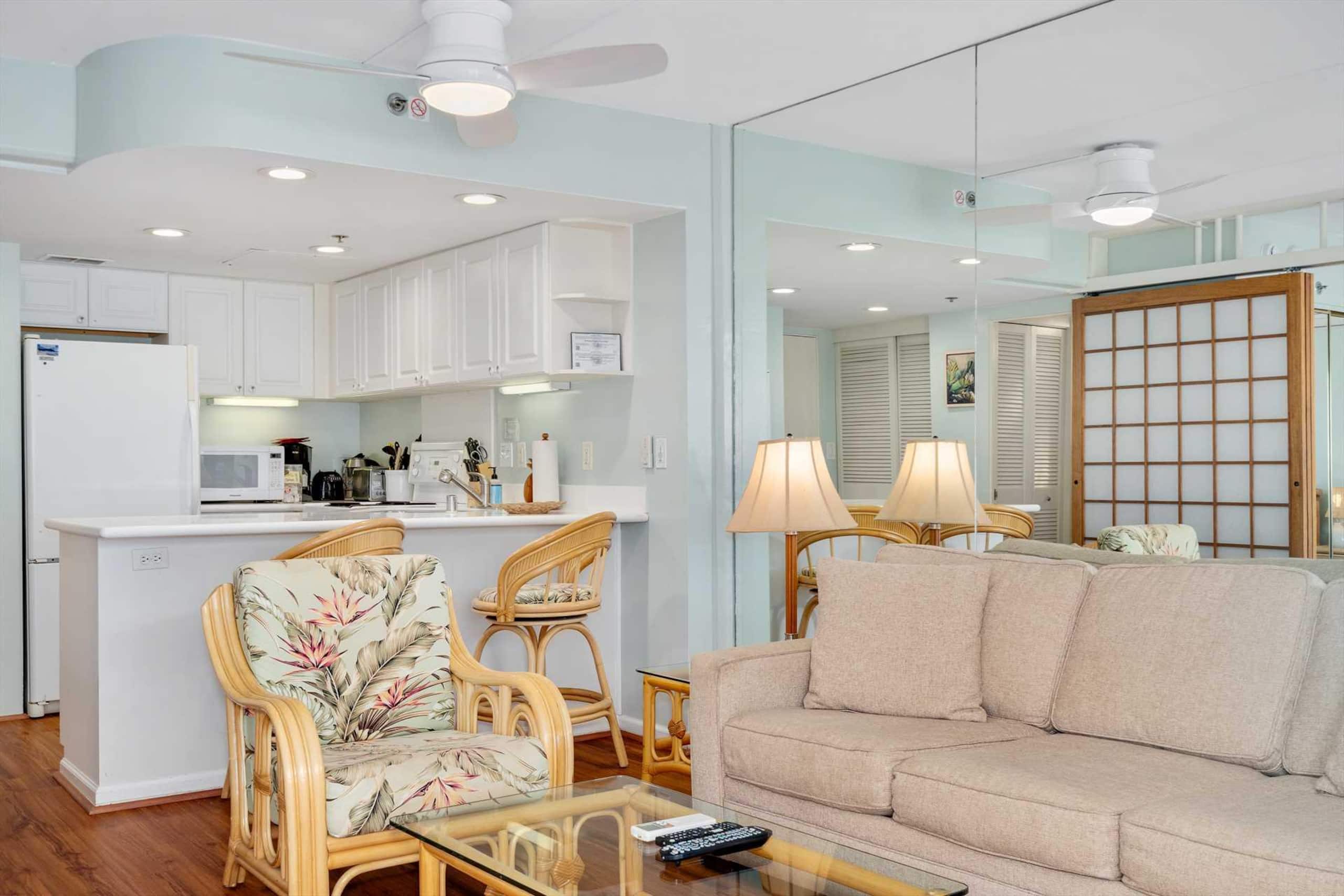Condo in Waikiki · ★4.63 · 1 bedroom · 2 beds · 1 private bath - Image 17