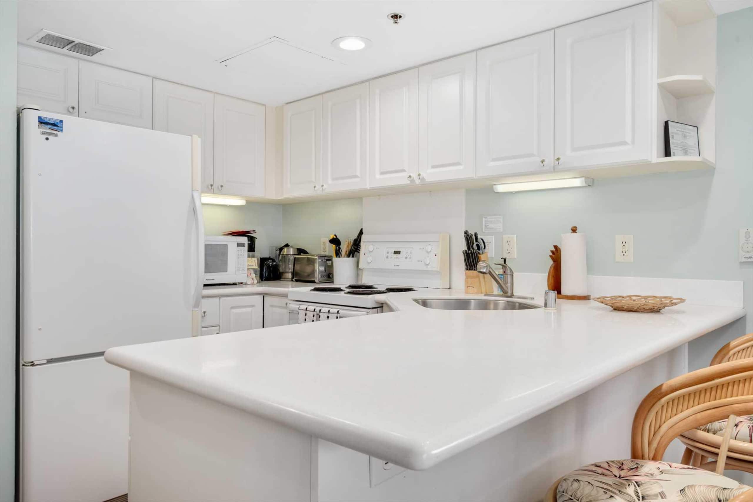 Condo in Waikiki · ★4.63 · 1 bedroom · 2 beds · 1 private bath - Image 19