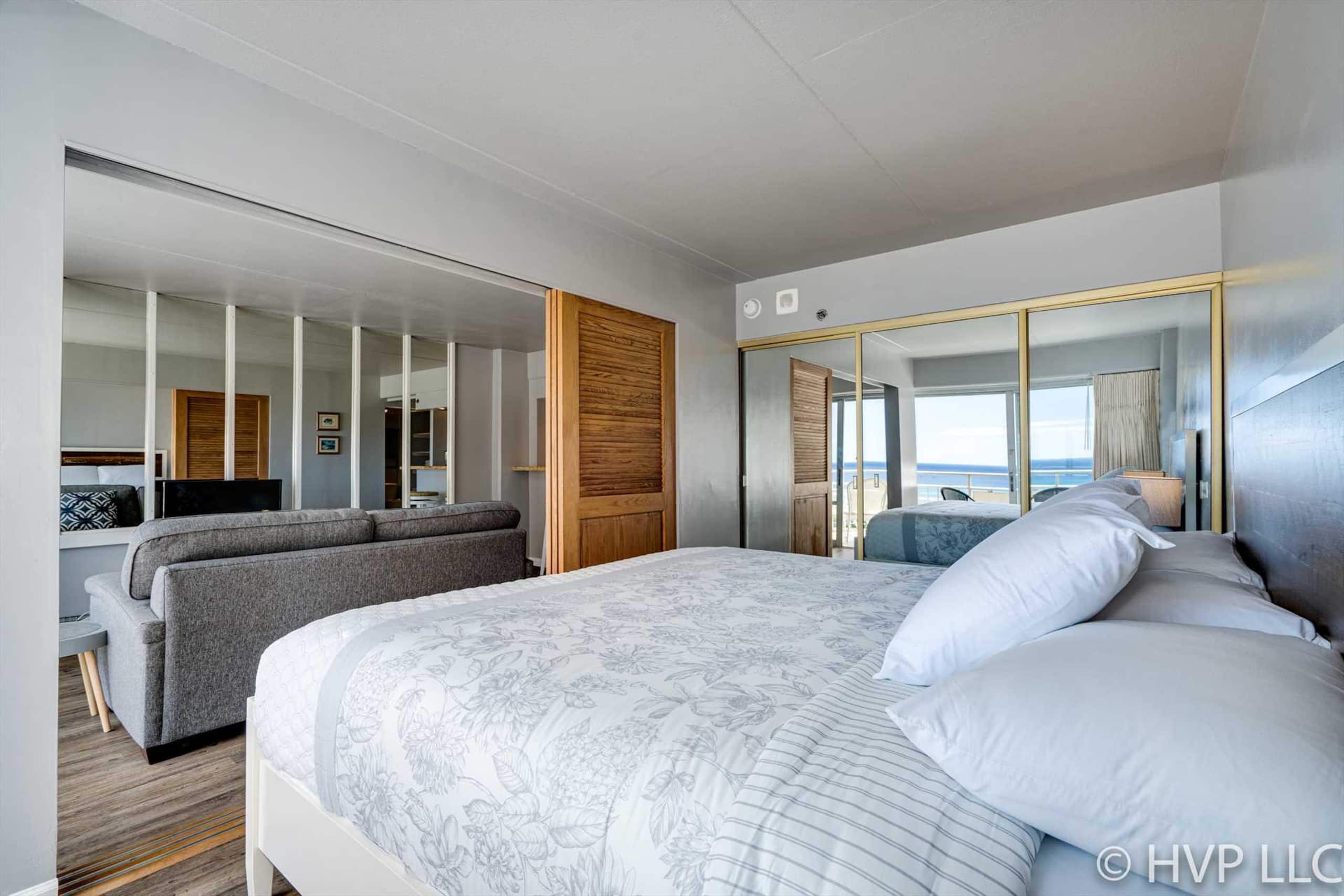 Condo in Honolulu · ★4.58 · 1 bedroom · 2 beds · 1 private bath - Image 23