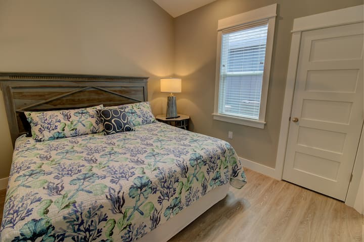 Mermaid Cove King En Suite