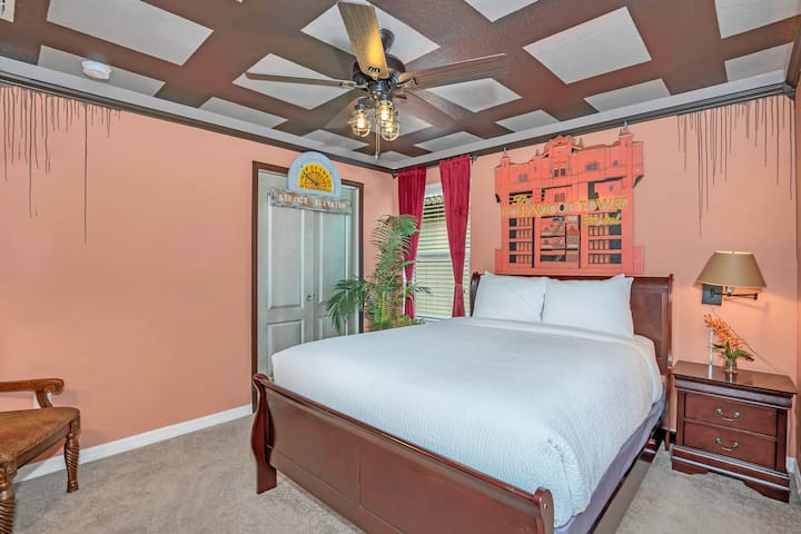 Pata usingizi wa usiku wenye utulivu katika chumba chetu cha kulala kilichopangwa vizuri.