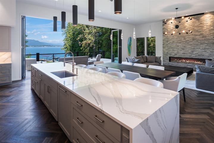Private, Luxury Waterfront | Titans Landing - Sandpoint, ID