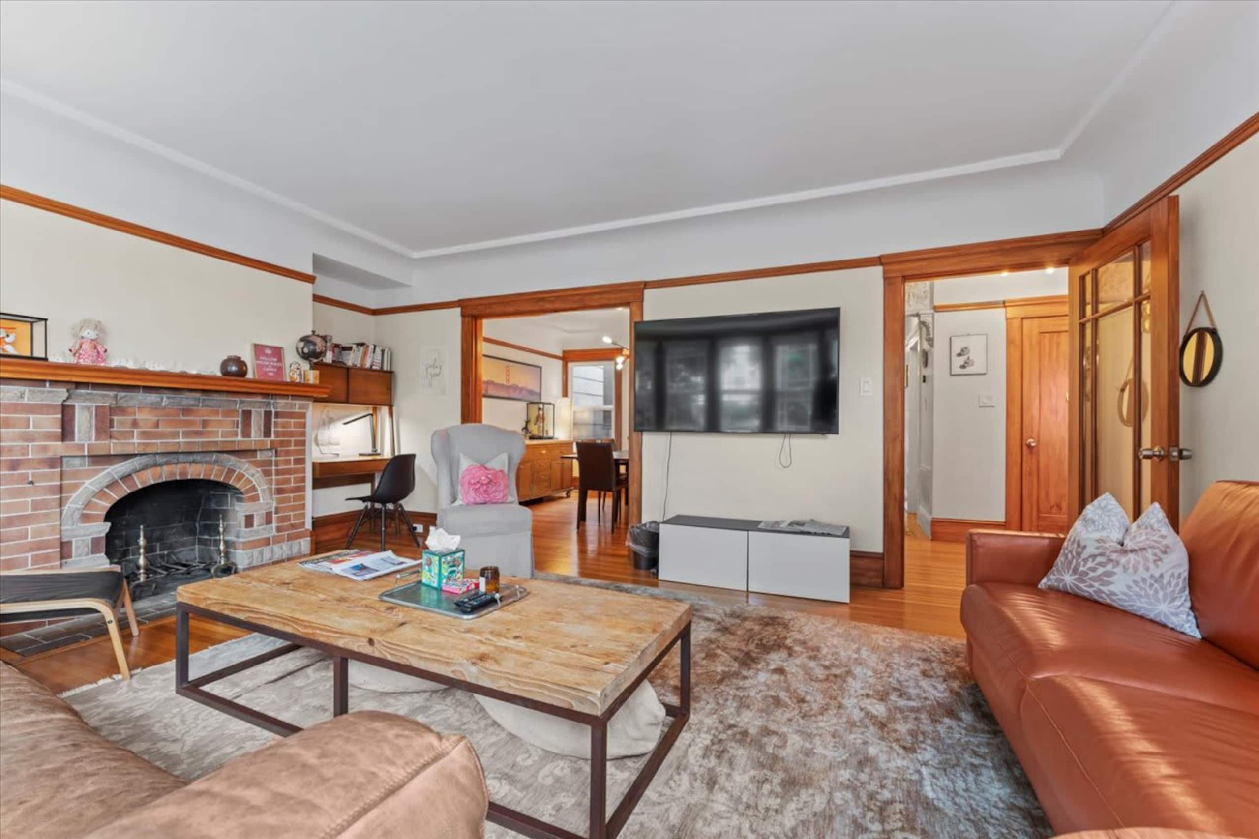 Home in San Francisco · ★4.77 · 4 bedrooms · 8 beds · 2.5 baths - Image 96