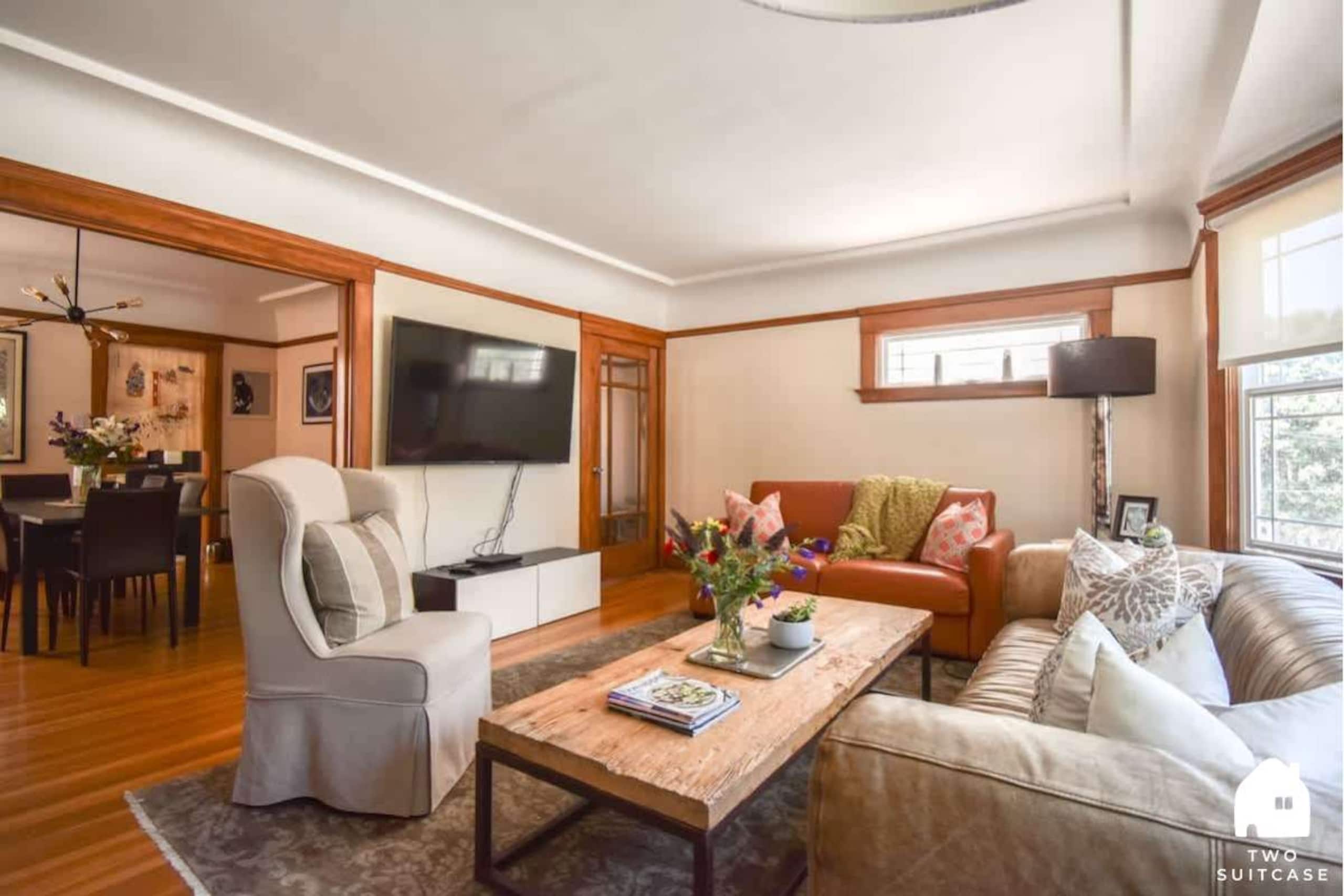 Home in San Francisco · ★4.77 · 4 bedrooms · 8 beds · 2.5 baths - Image 2