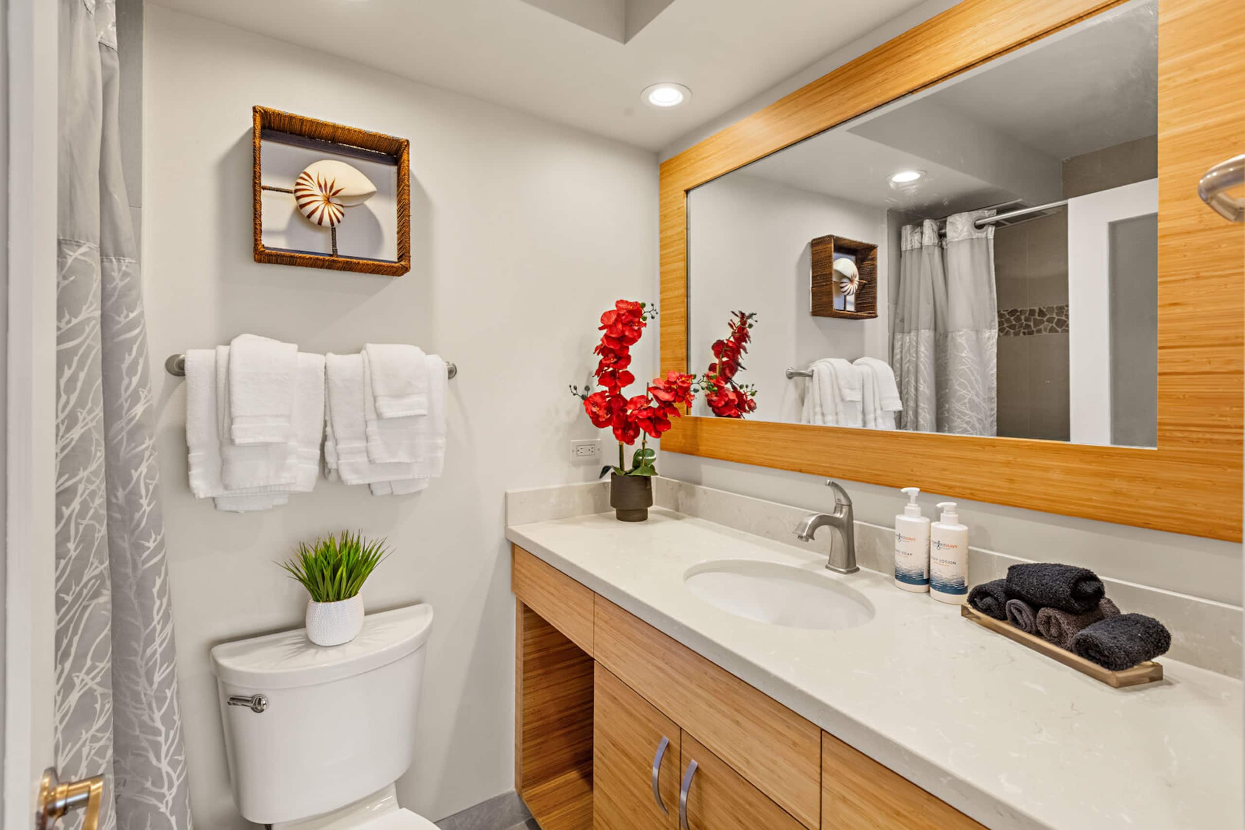 Condo in Kihei · ★4.81 · 2 bedrooms · 3 beds · 2 baths - Image 18