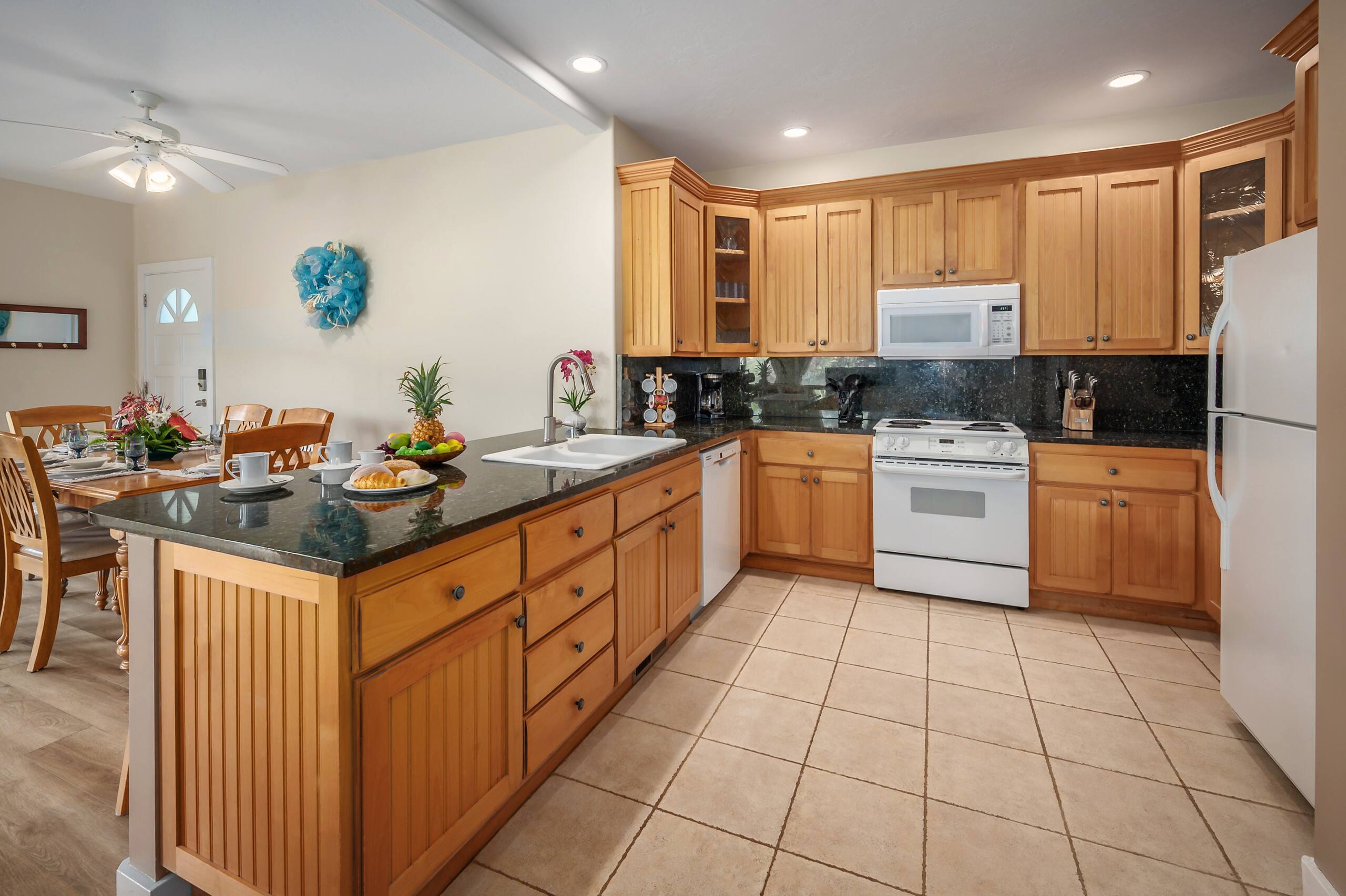 Condo in Koloa · ★4.67 · 2 bedrooms · 3 beds · 2 baths - Image 8
