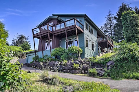 Luxe Coastal Haven w/ Bay Views & Hot Tub