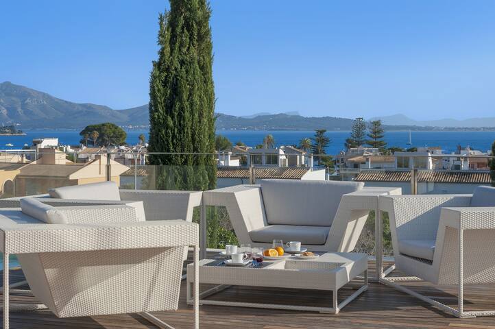 Luxury Villa Phoenix by Js Villas gallery image 3