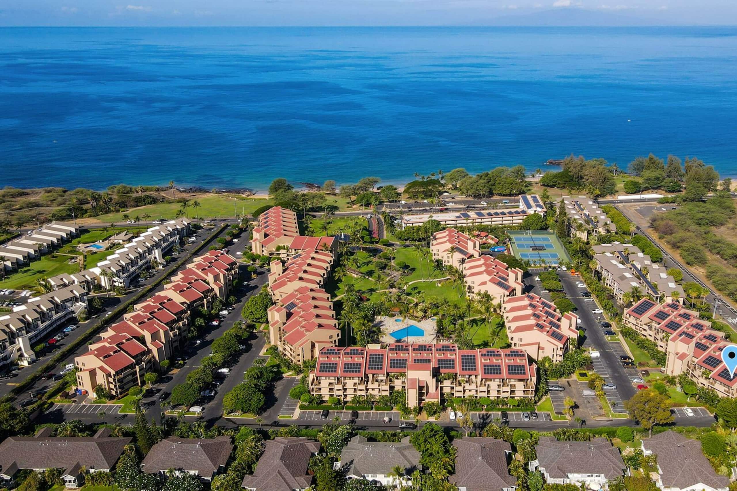 Condo in Kihei · ★4.94 · 1 bedroom · 2 beds · 2 private baths - Image 5