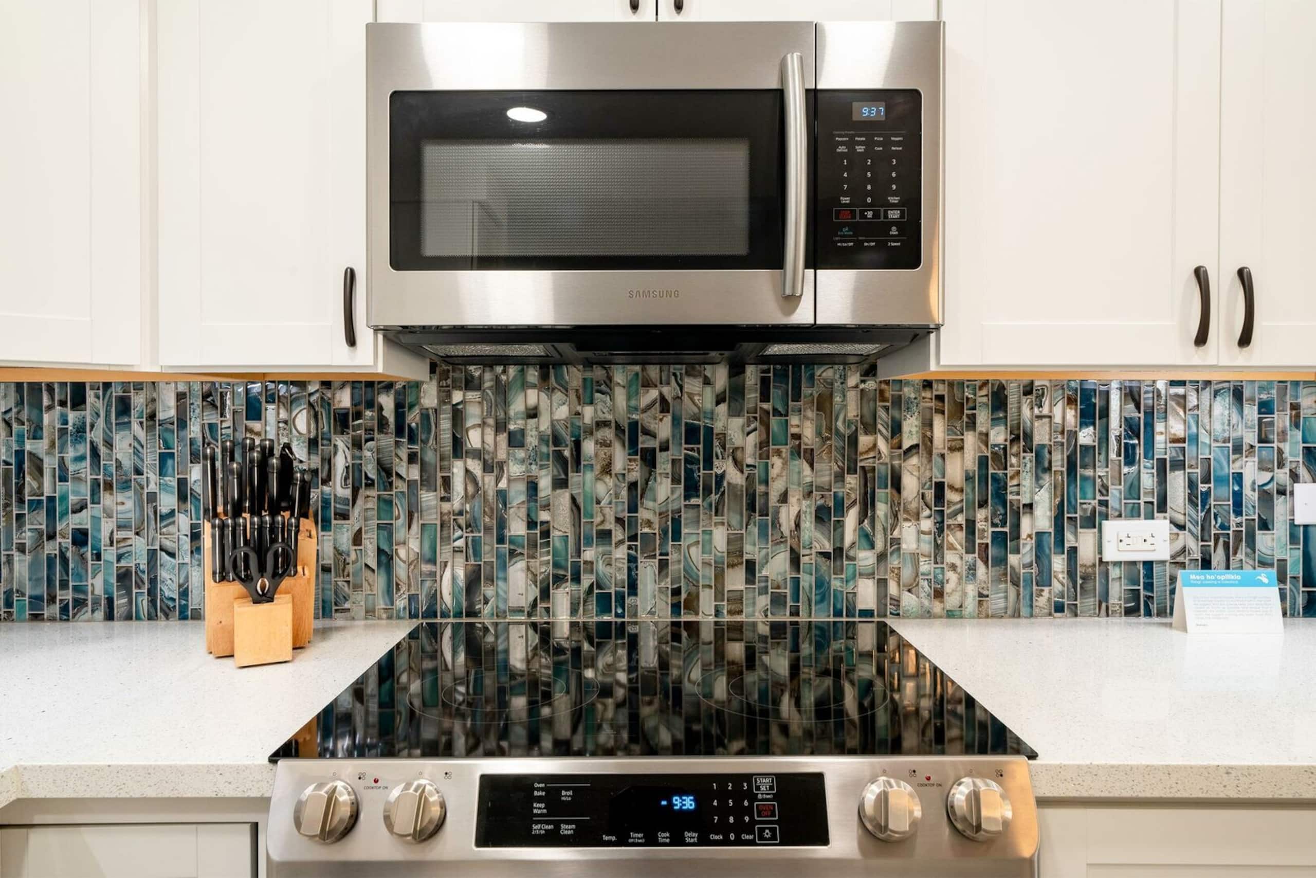 Condo in Kihei · ★4.94 · 1 bedroom · 2 beds · 2 private baths - Image 14