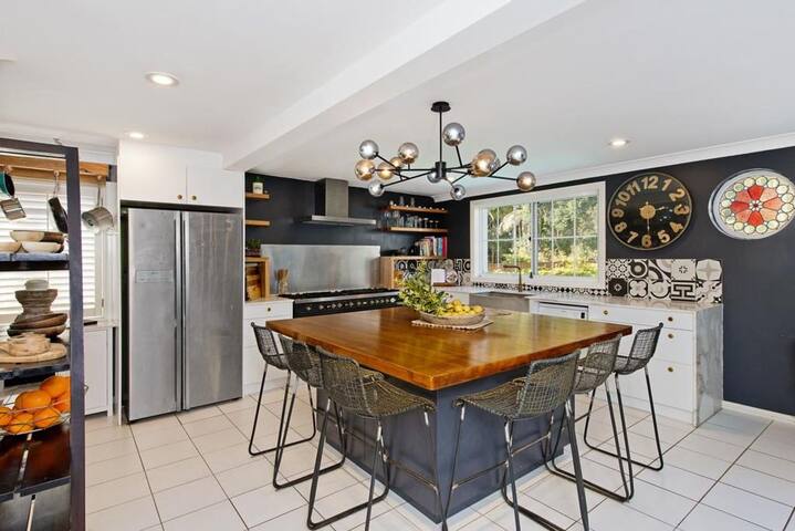 Malibu Beach House gallery image 3