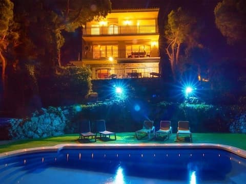 House with heated pool 29ºC