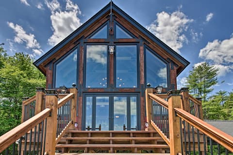 'Red Sweetheart Barn Studio' w/ Mtn & River Views!