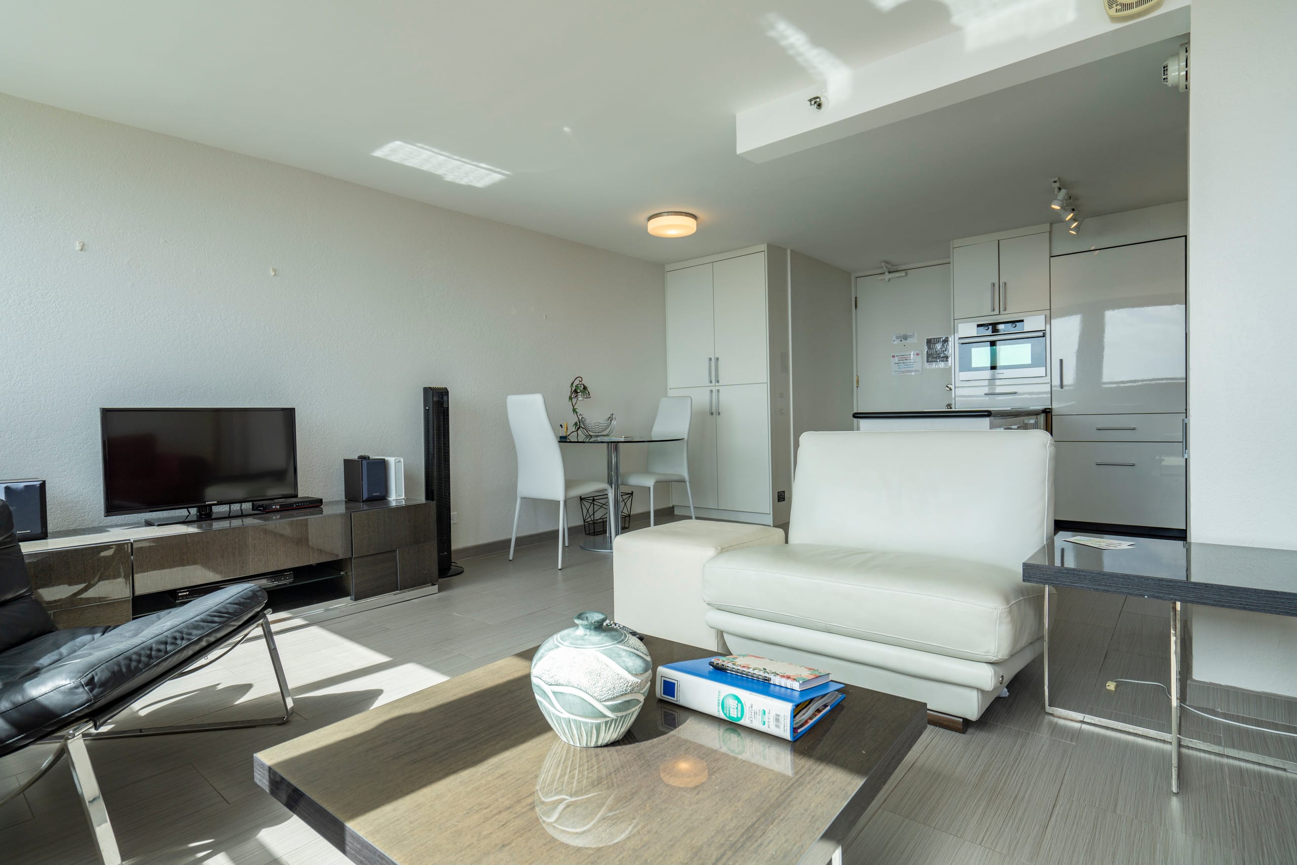 Condo in Honolulu · ★4.5 · 1 bedroom · 2 beds · 1 private bath - Image 20