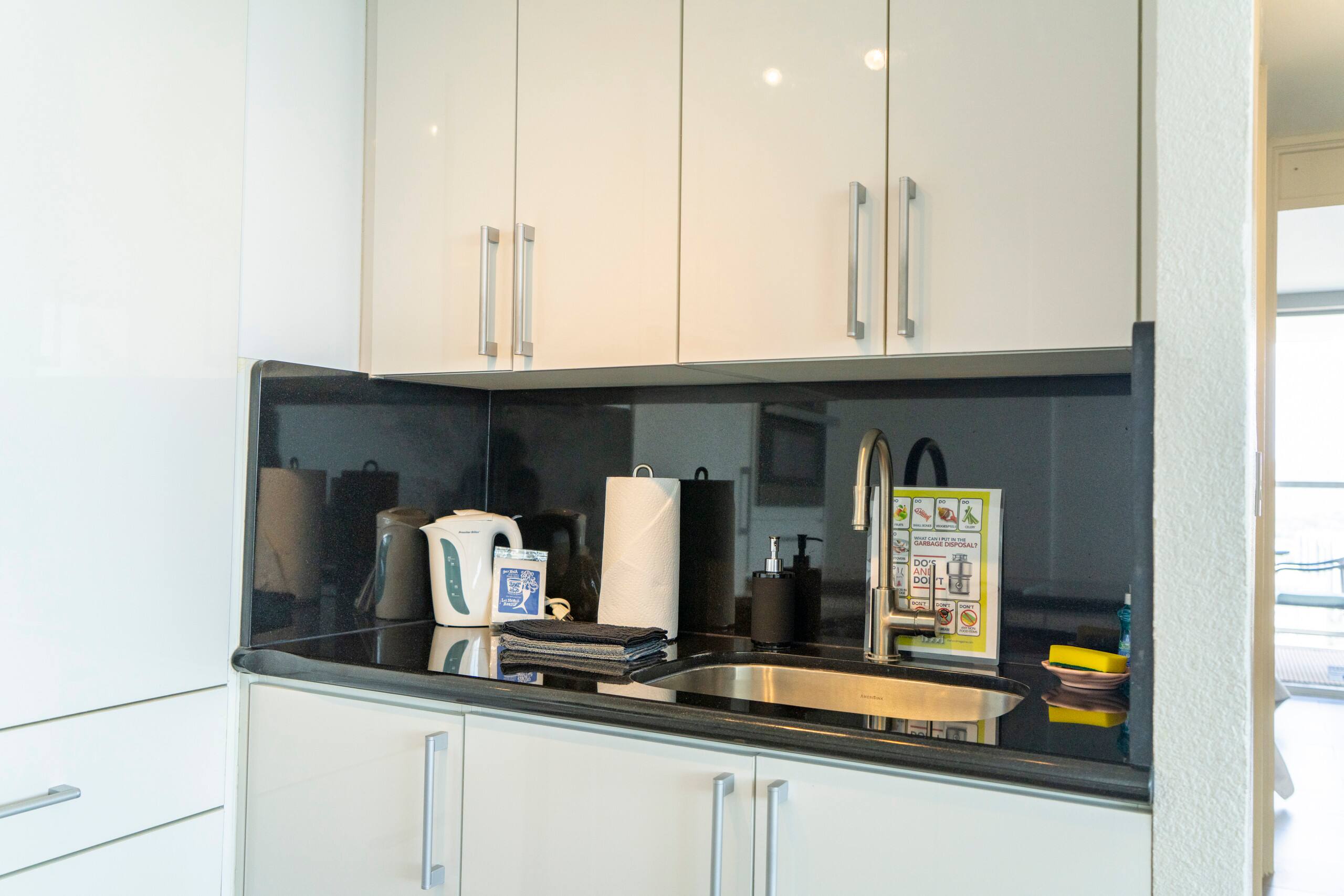 Condo in Honolulu · ★4.5 · 1 bedroom · 2 beds · 1 private bath - Image 23