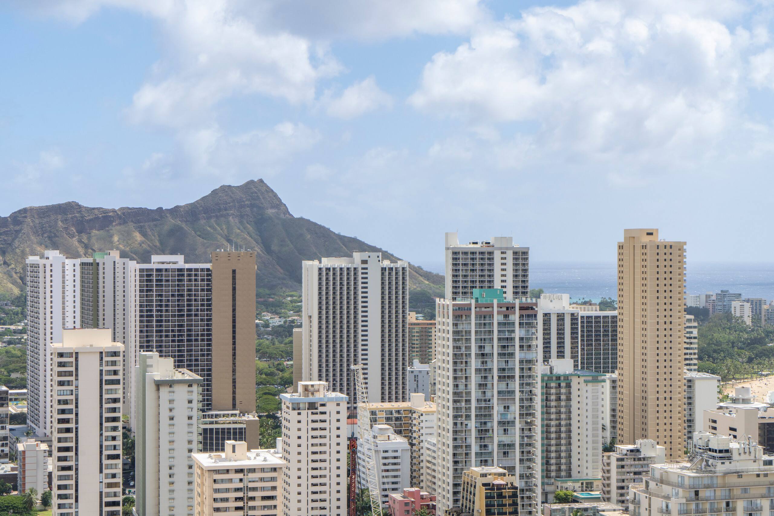 Condo in Honolulu · ★4.5 · 1 bedroom · 2 beds · 1 private bath - Image 43