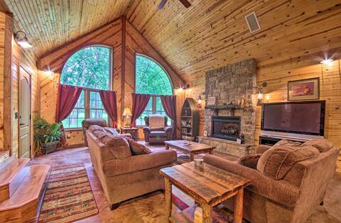 Spacious Family Home w/ Fire Pit on Norfork Lake!